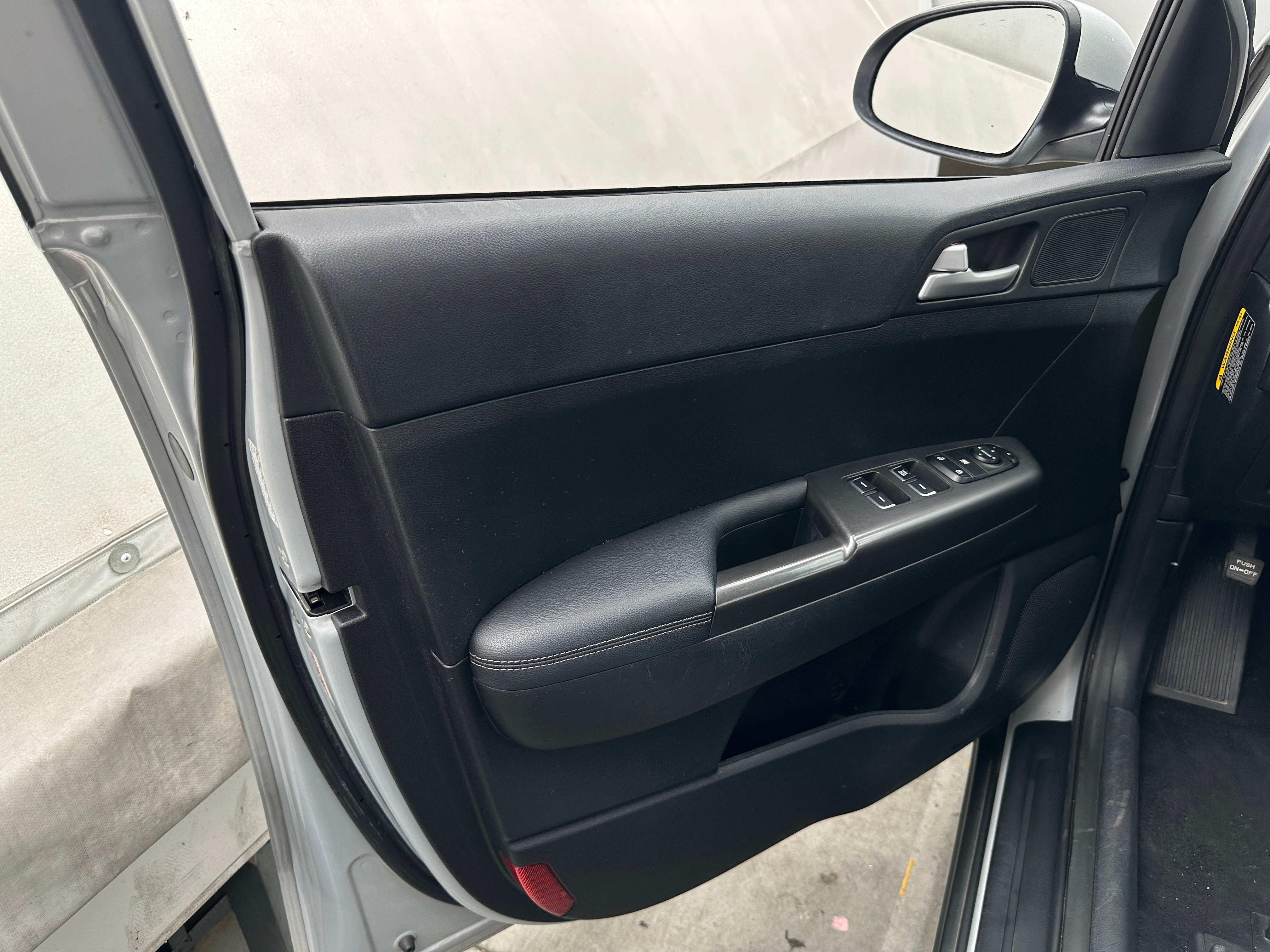 Used 2018 Kia Sportage LX with VIN KNDPM3AC8J7488264 for sale in Pewaukee, WI
