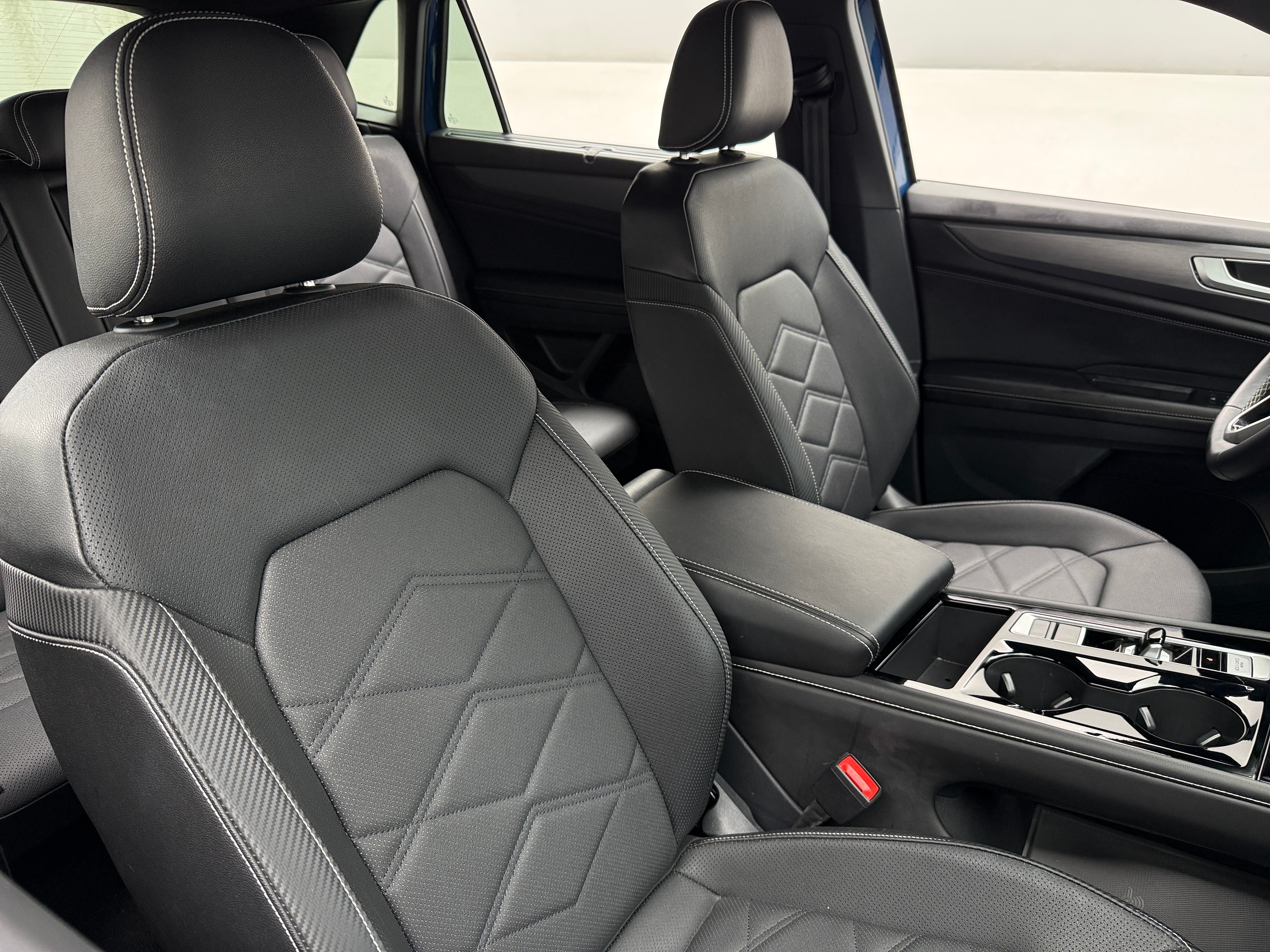 2026 Volkswagen Atlas Cross Sport SE w/Tech