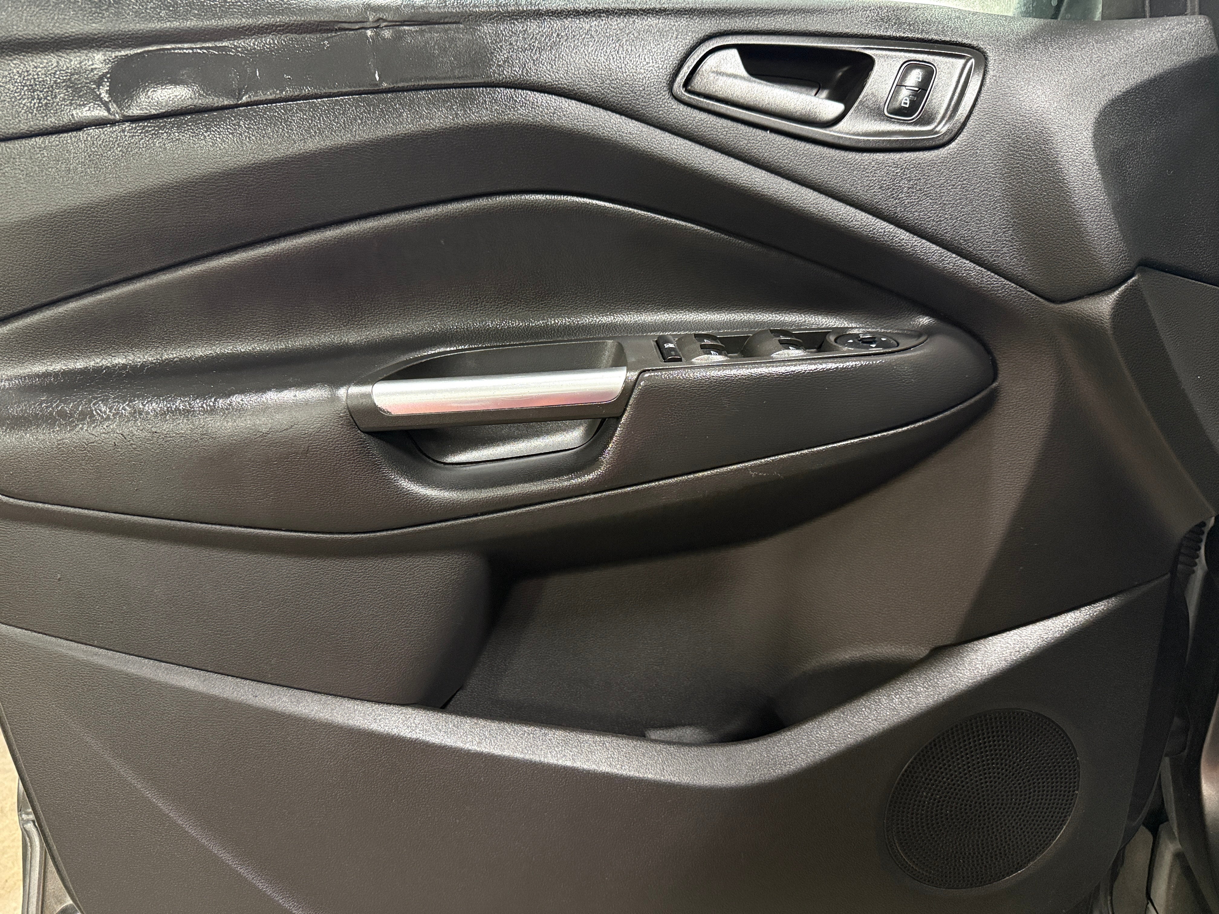 Used 2018 Ford Escape SE with VIN 1FMCU0GD0JUD47540 for sale in Pewaukee, WI
