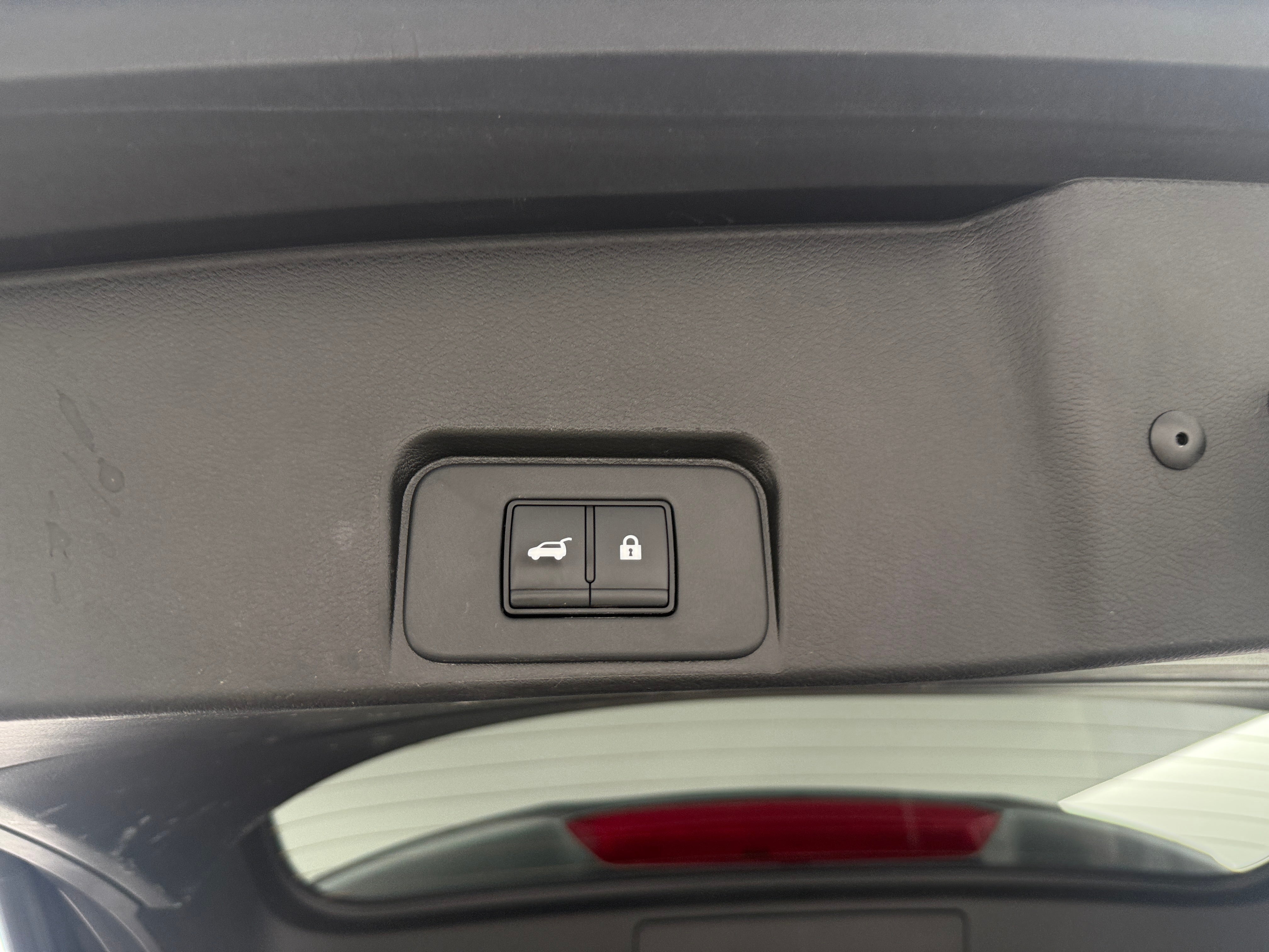 Used 2024 Nissan Rogue SV with VIN 5N1BT3BB7RC733136 for sale in Pewaukee, WI