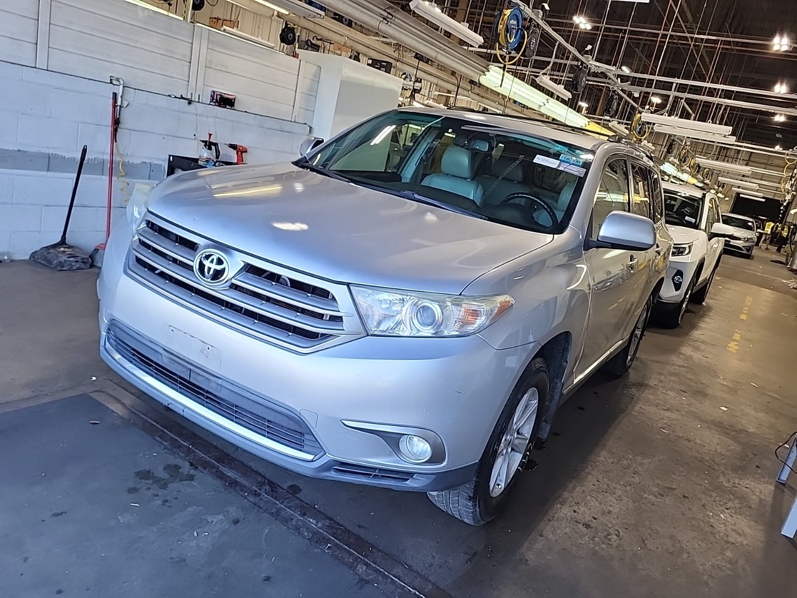 2013 Toyota Highlander SE