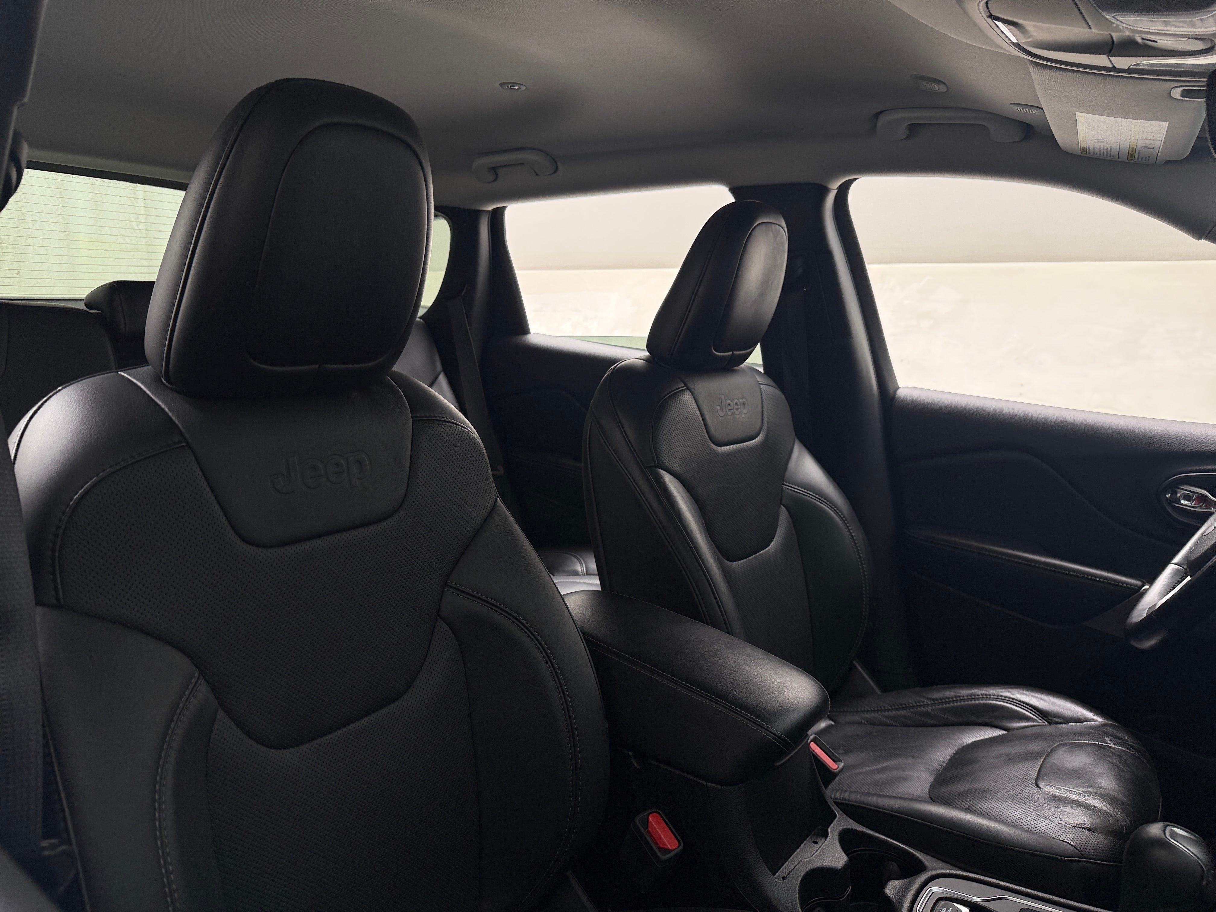 2020 Jeep Cherokee Lux
