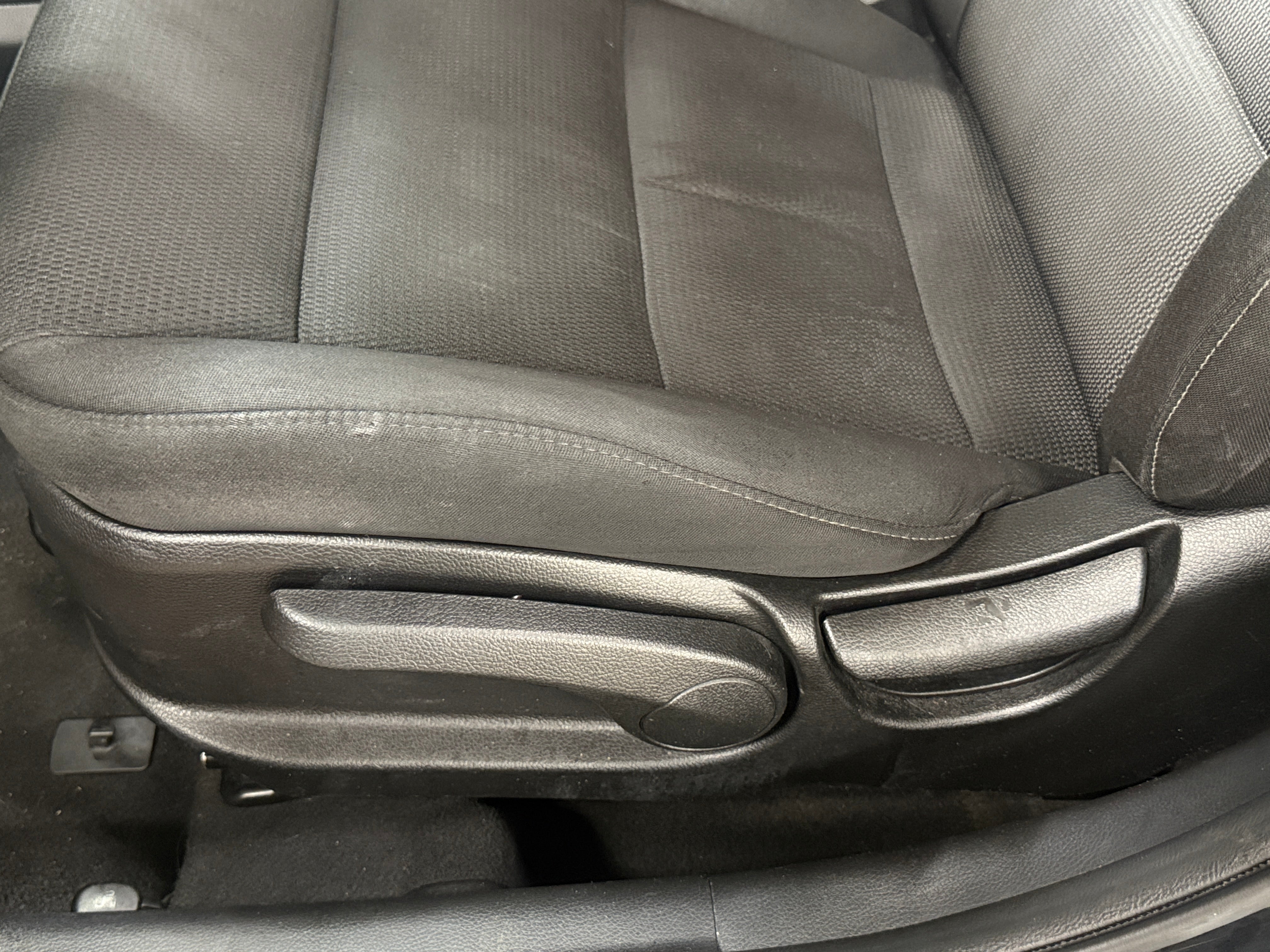Used 2017 Kia Forte5 LX with VIN KNAFK5A89H5695239 for sale in Pewaukee, WI