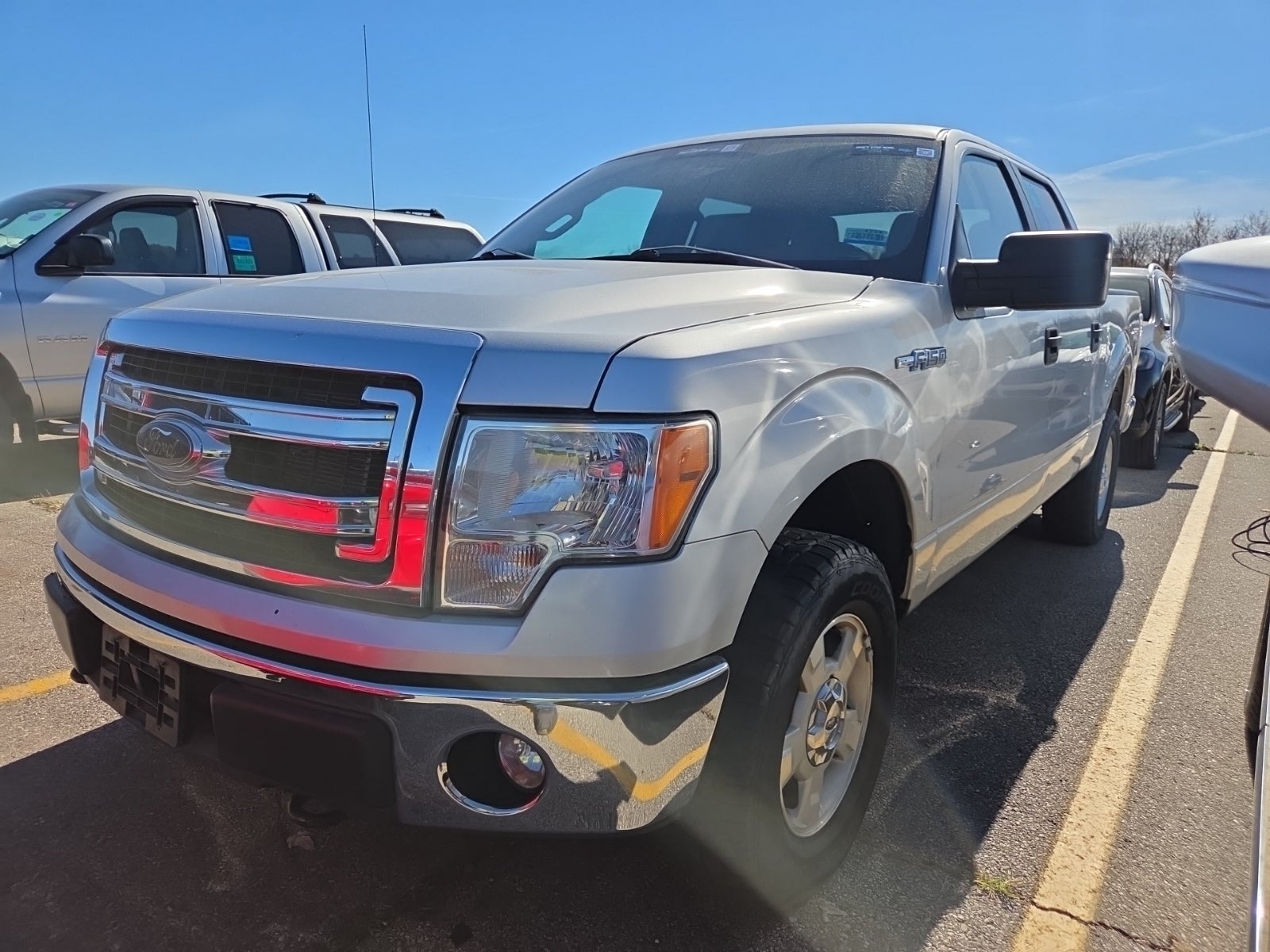 2013 Ford F-150 4WD Supercrew 145" XLT