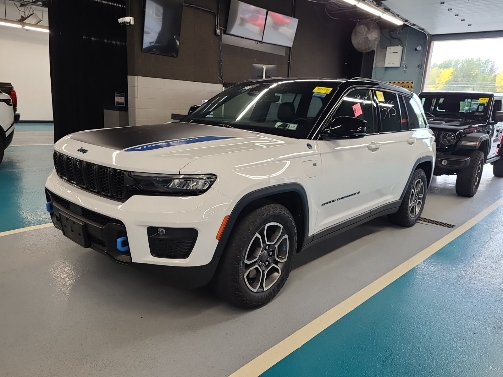 2023 Jeep Grand Cherokee 4xe Trailhawk