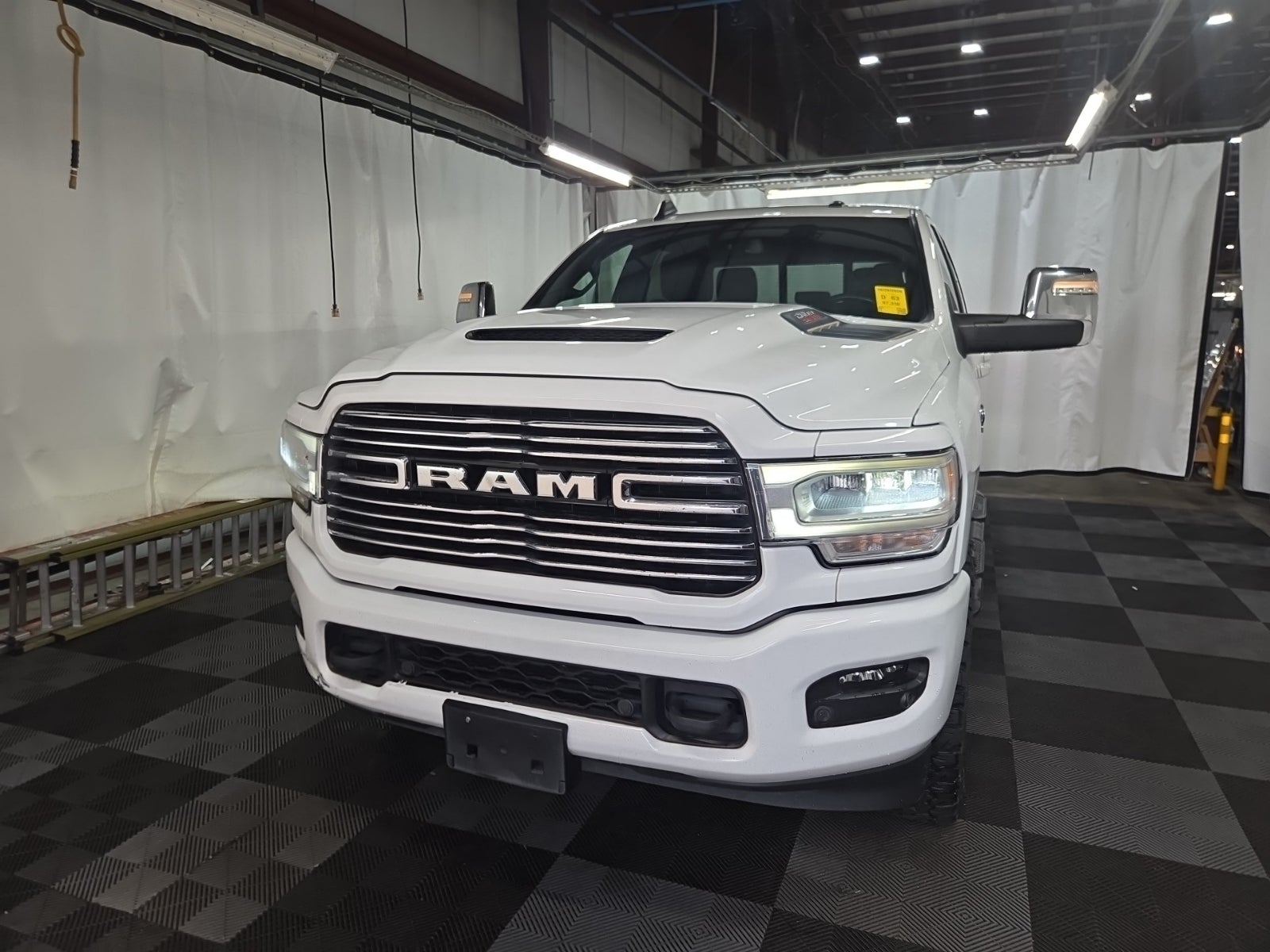 2023 Ram 2500 Laramie 4x4 Crew Cab 6'4" Box