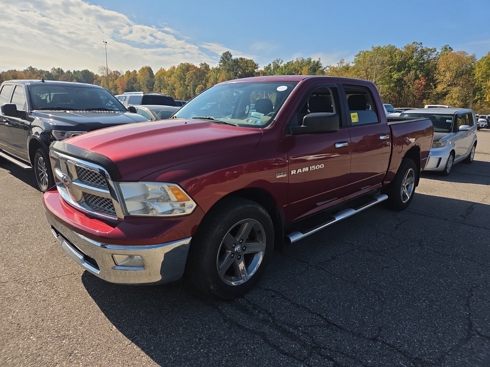 2012 Ram 1500 4WD Crew Cab 140.5" Big Horn