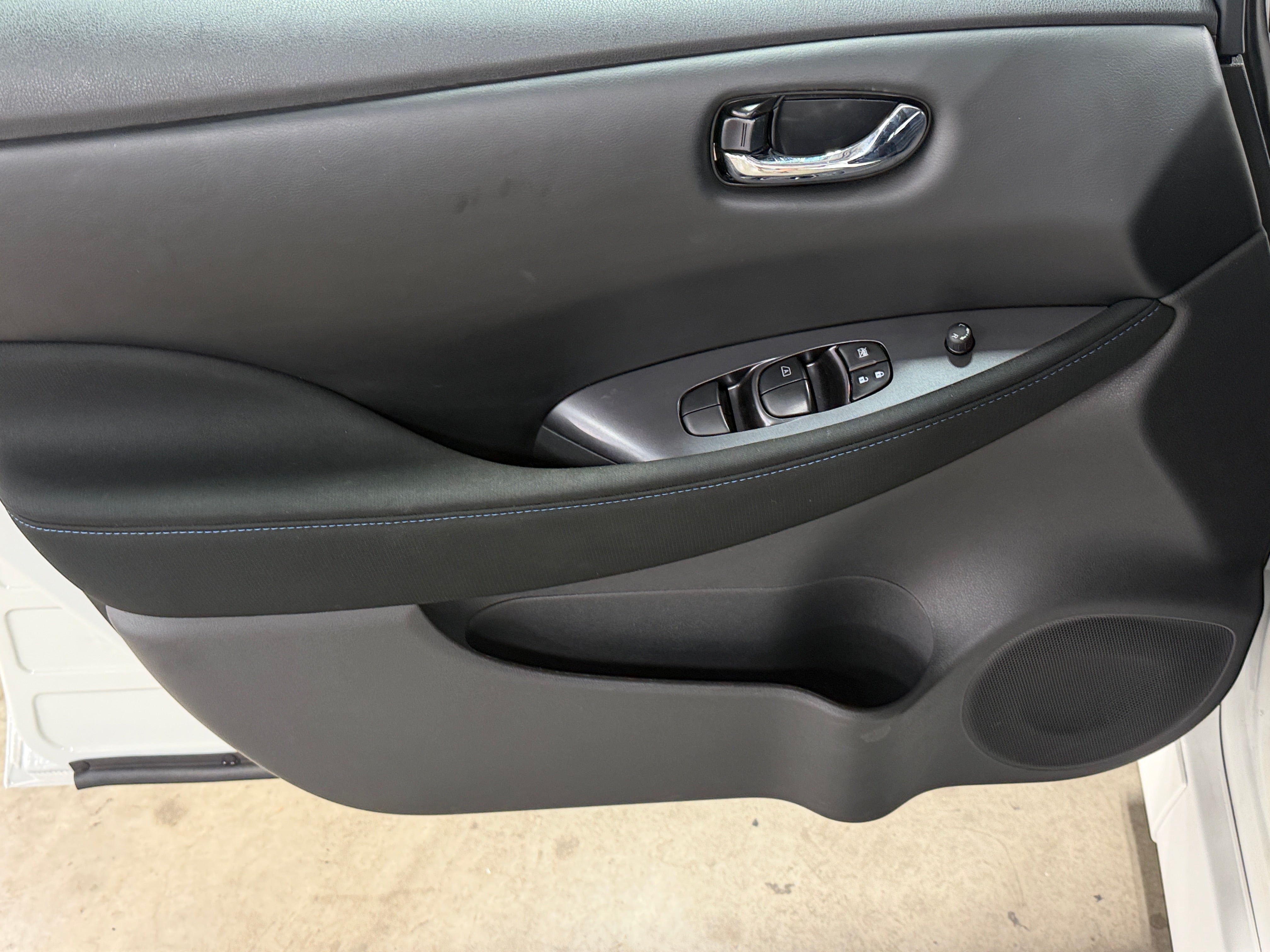 Used 2025 Nissan Leaf S with VIN 1N4AZ1BV1SC563249 for sale in Auburn, WA