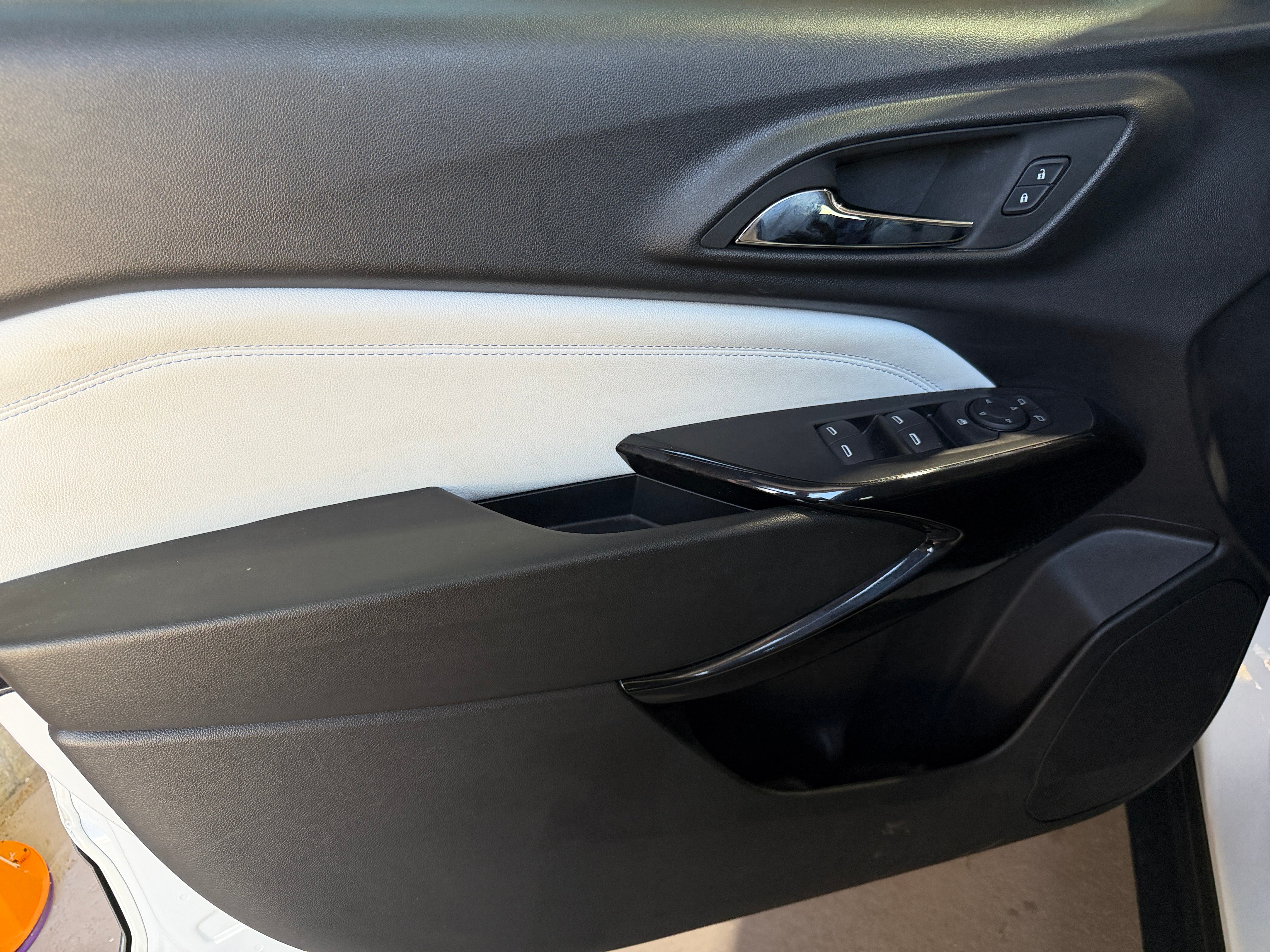 2025 Chevrolet Trax LT - Photo 7