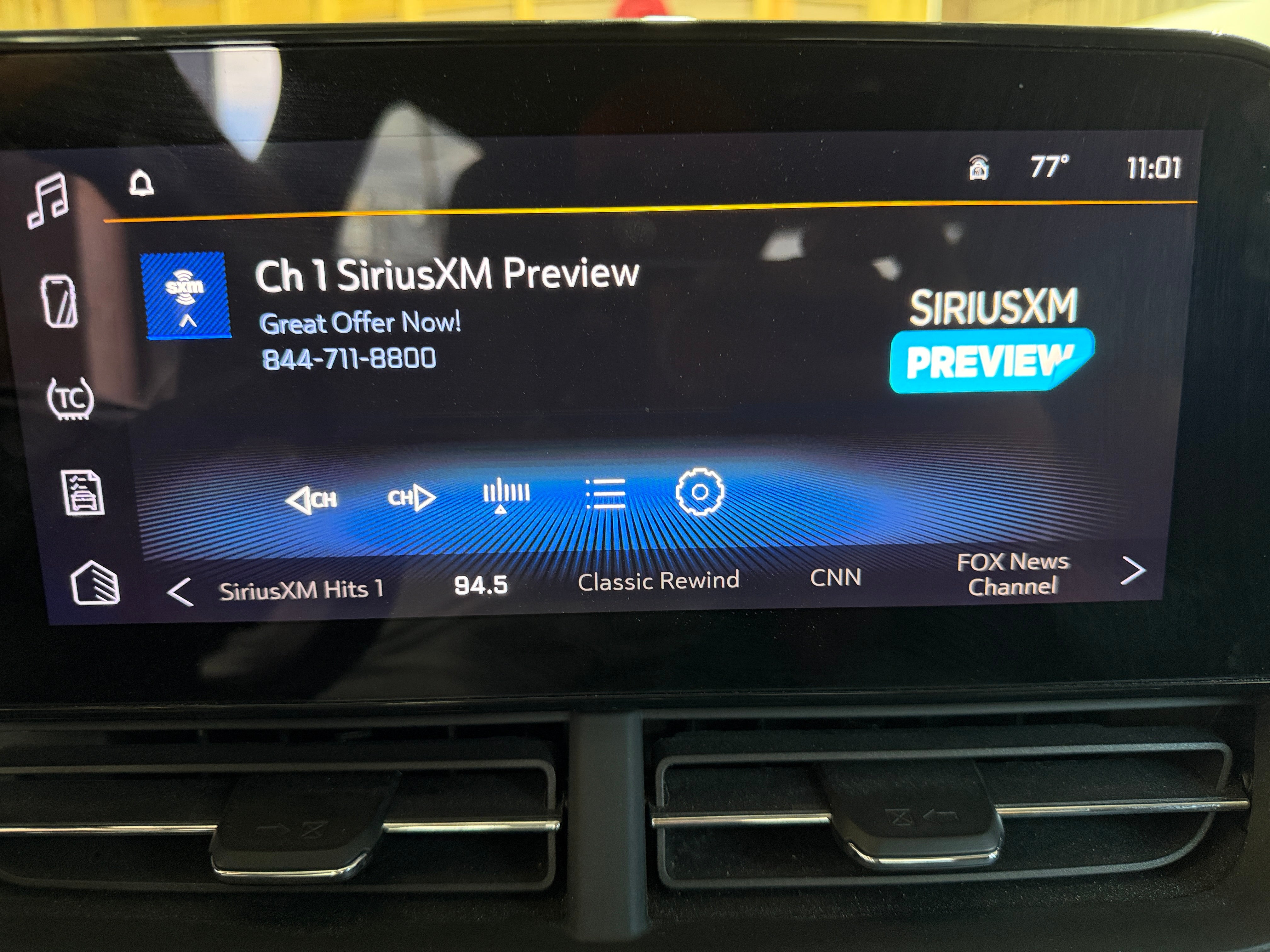 2025 Chevrolet Trax LT - Photo 11
