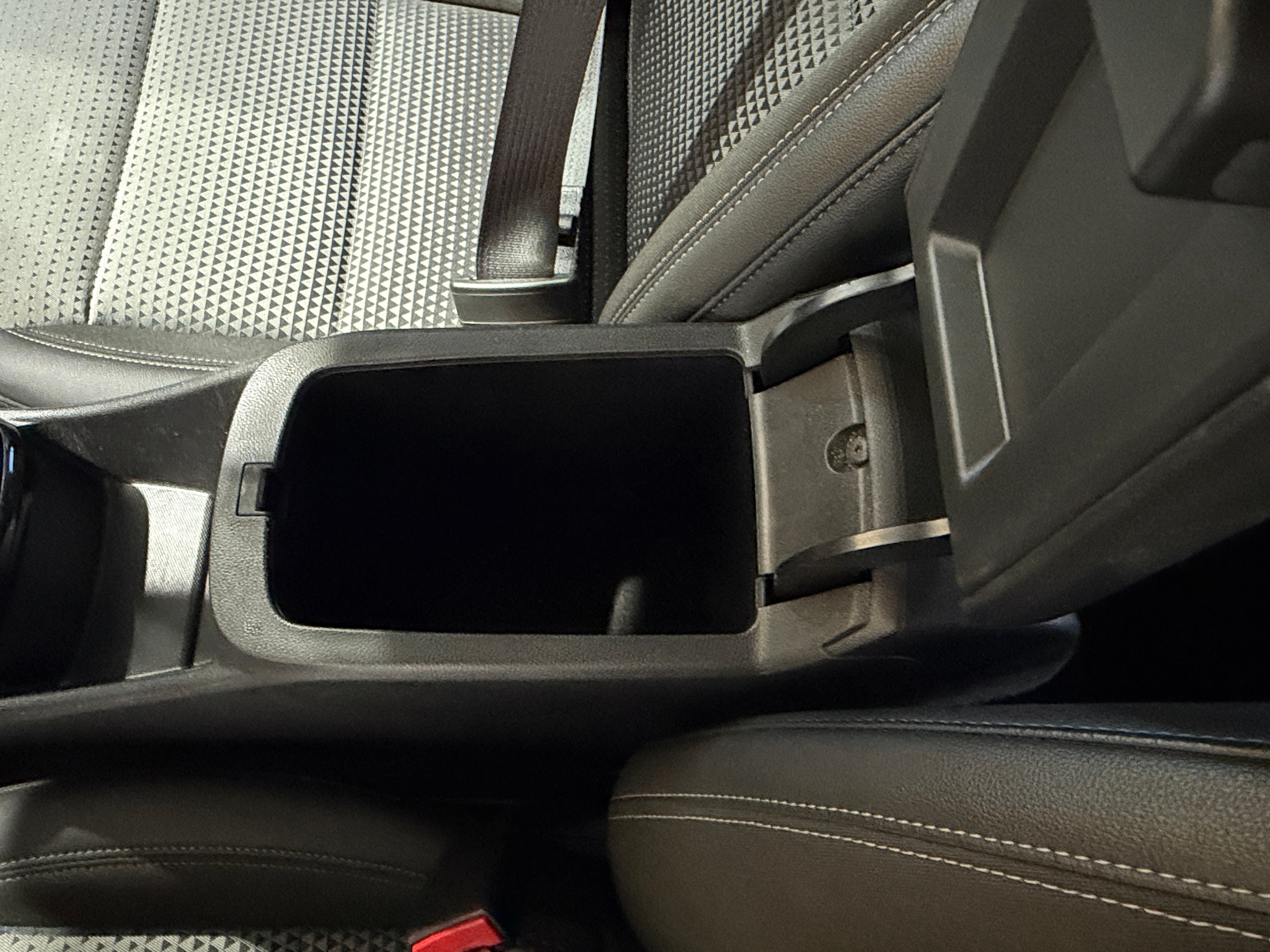 2025 Chevrolet Trax LT - Photo 13