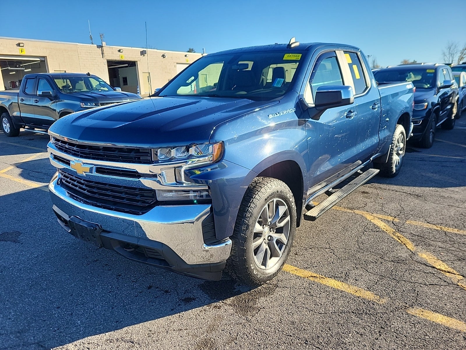 2022 Chevrolet Silverado 1500 LTD 4WD Double Cab 147" LT W/2fl