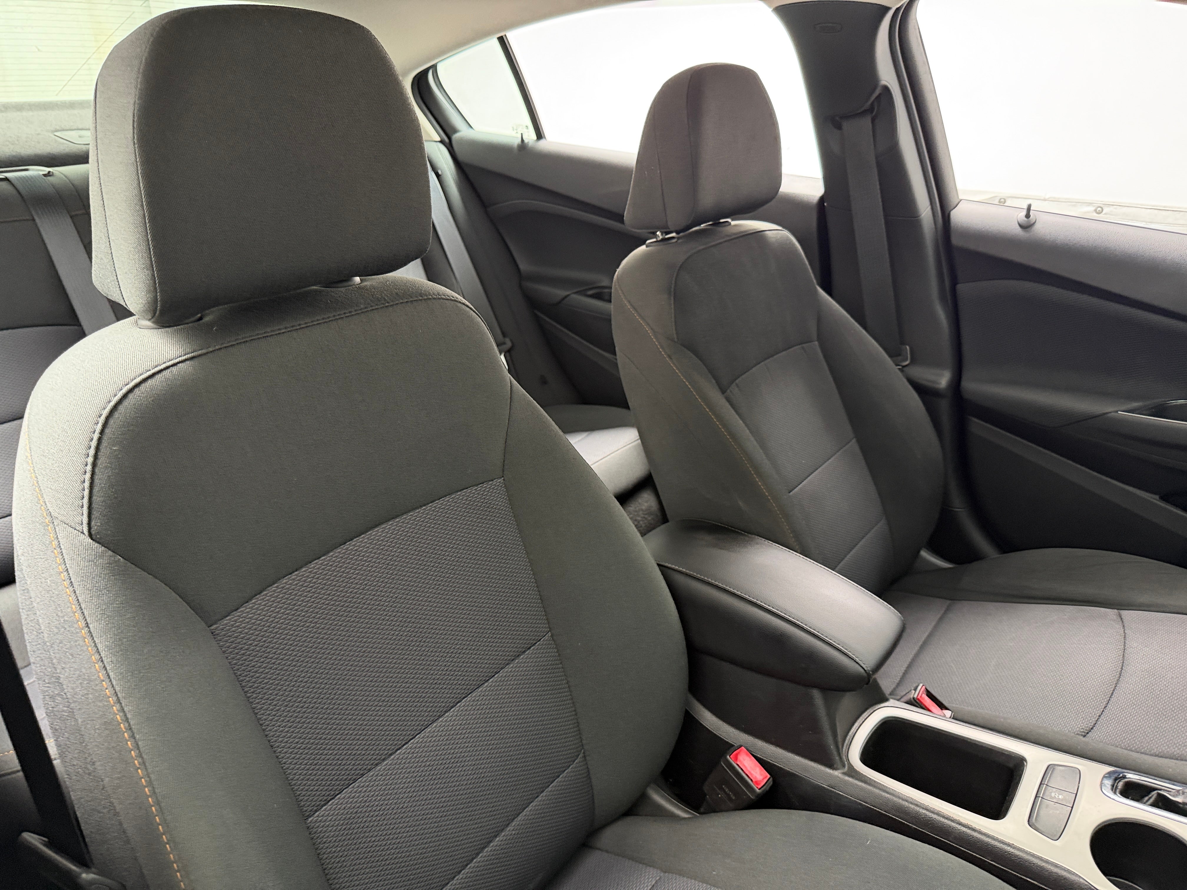 2018 Chevrolet Cruze LS