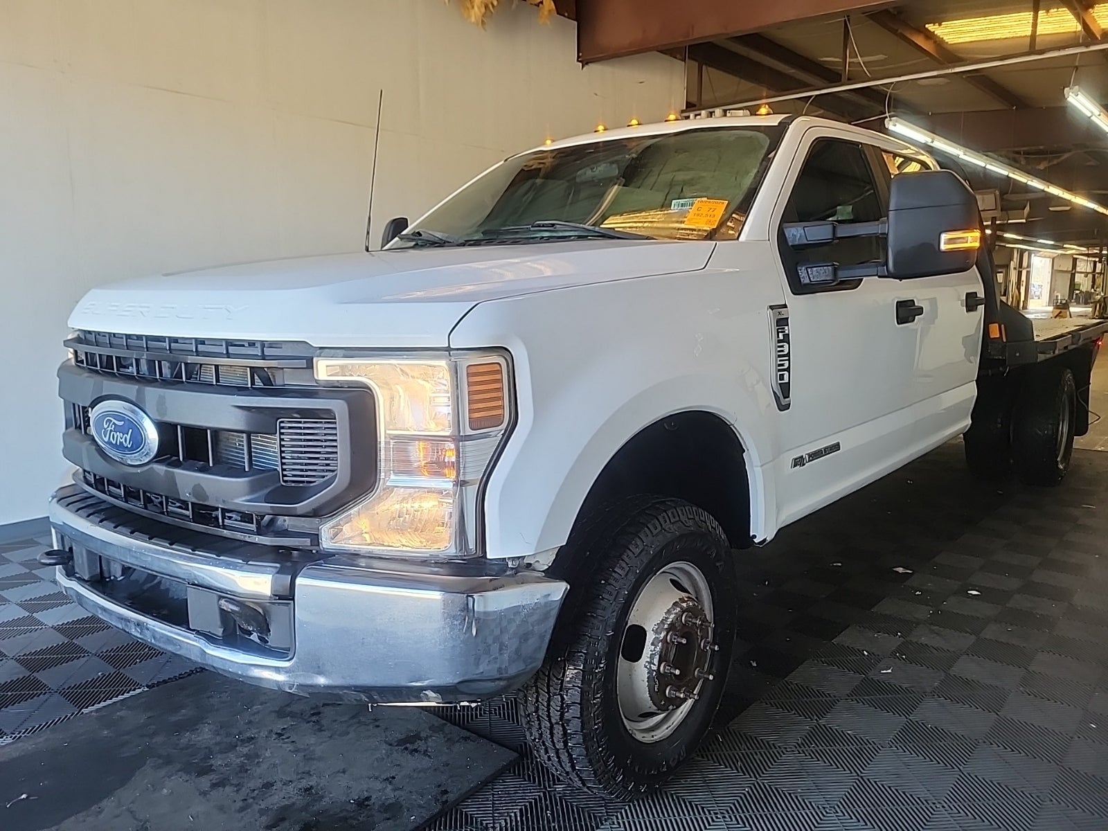 2022 Ford F-350 Chassis XL 4WD Crew Cab 179" WB 60" Ca