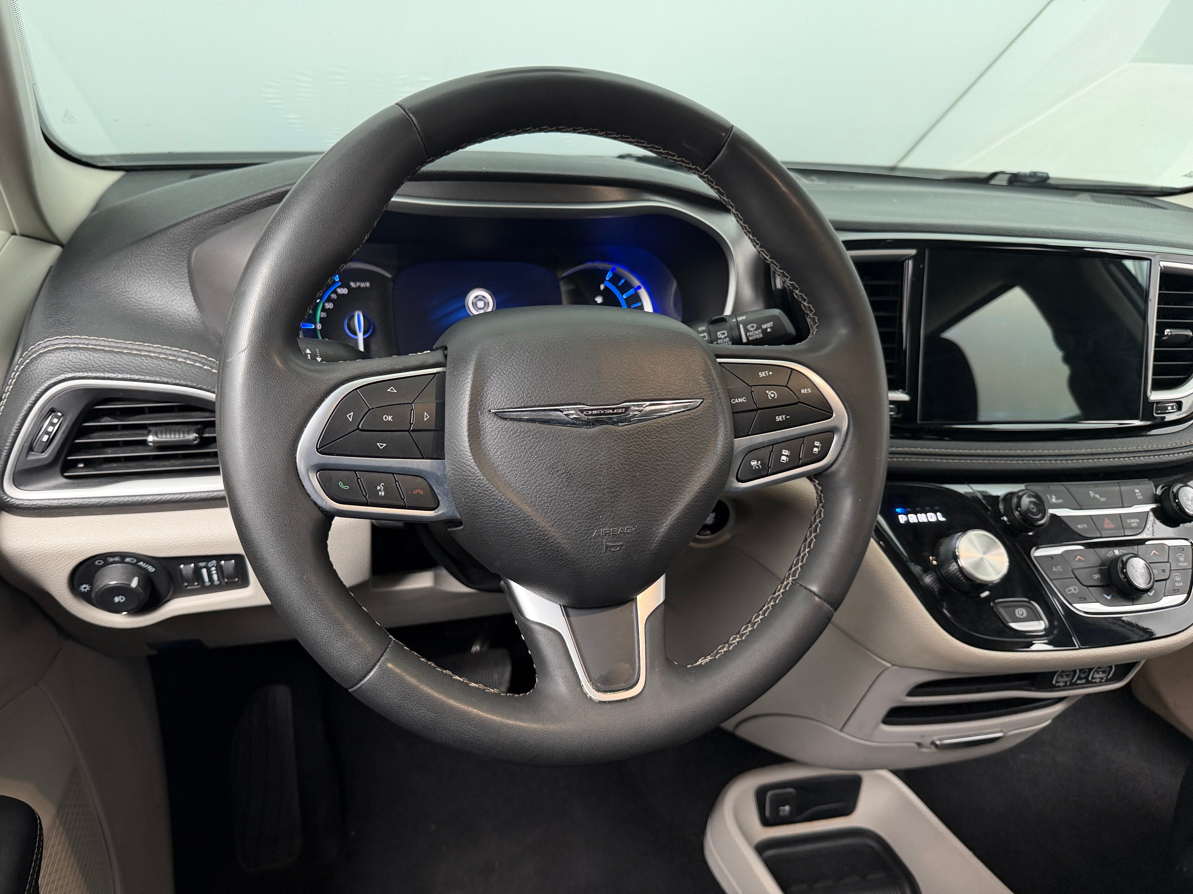 2024 Chrysler Pacifica PHEV