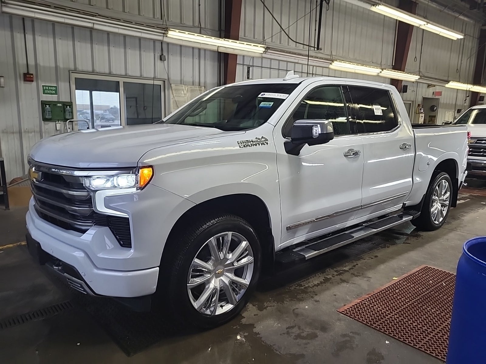 2026 Chevrolet Silverado 1500 4WD Crew Cab 147" High Country