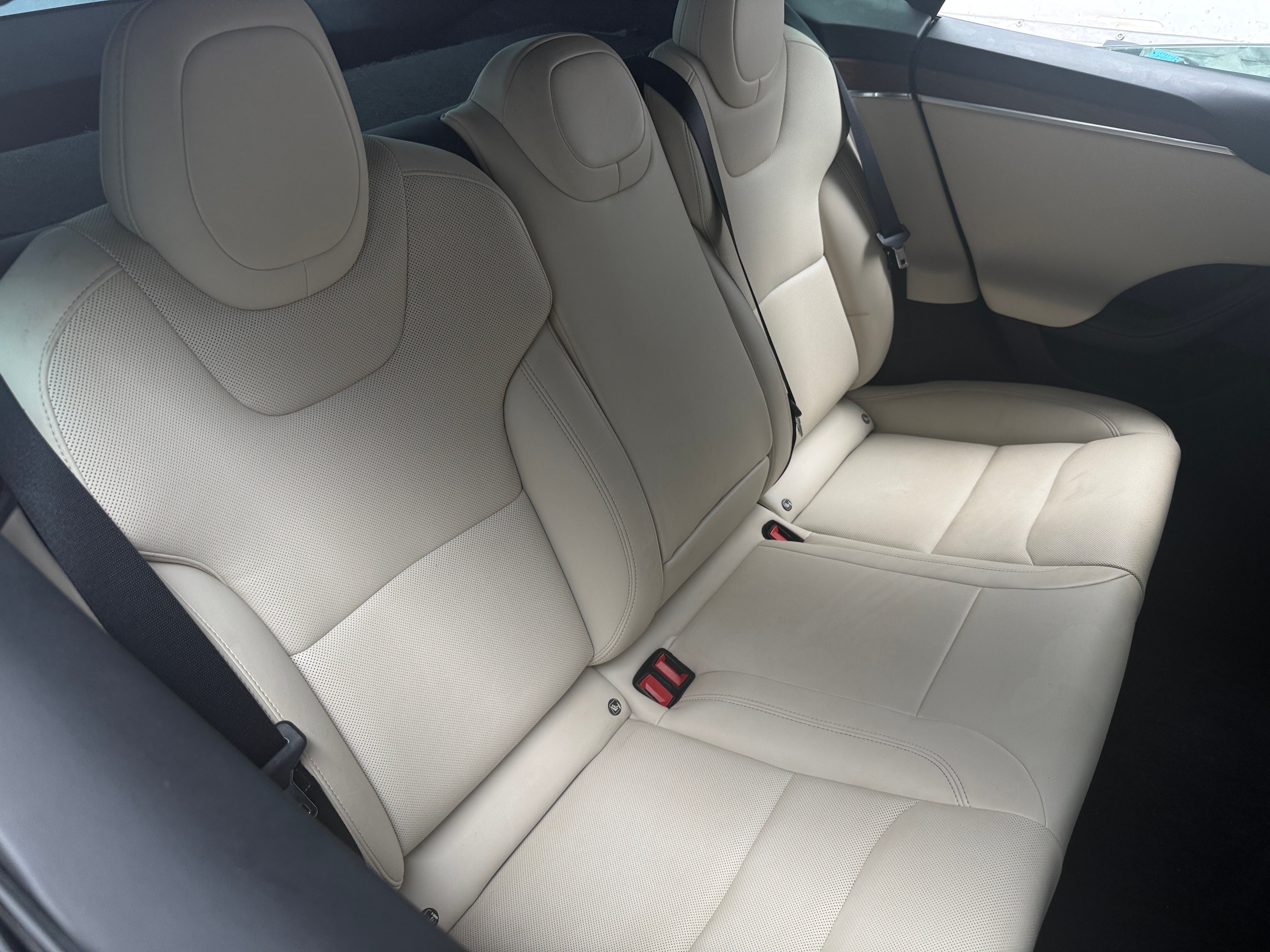 2022 Tesla Model S Long Range