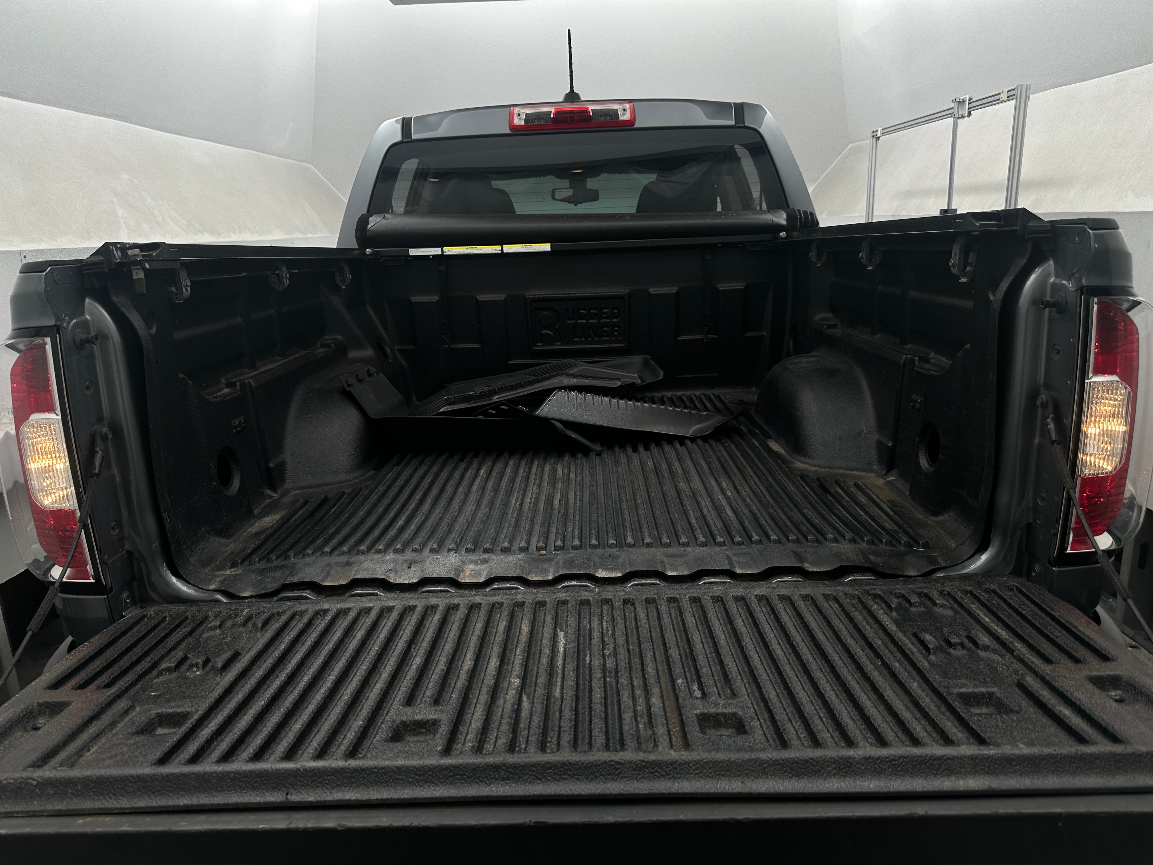 2021 GMC Canyon Elevation Standard