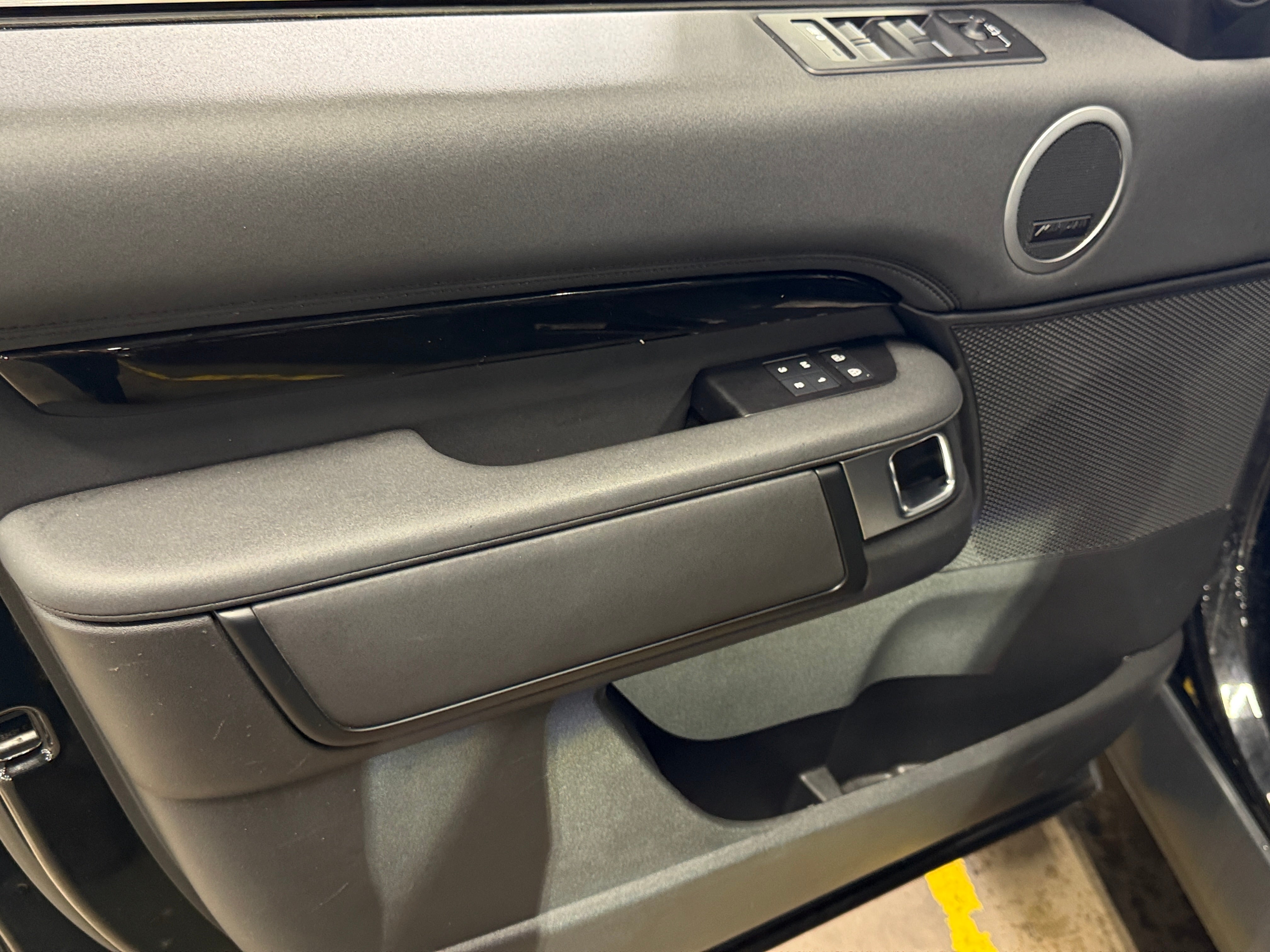 2024 Land Rover Discovery