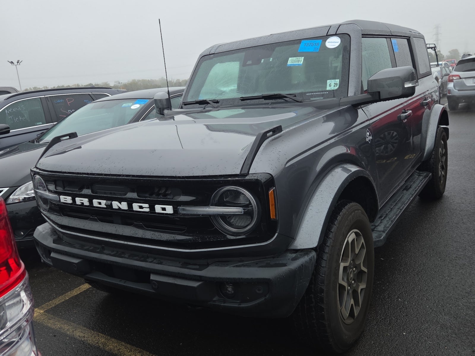2024 Ford Bronco Outer Banks