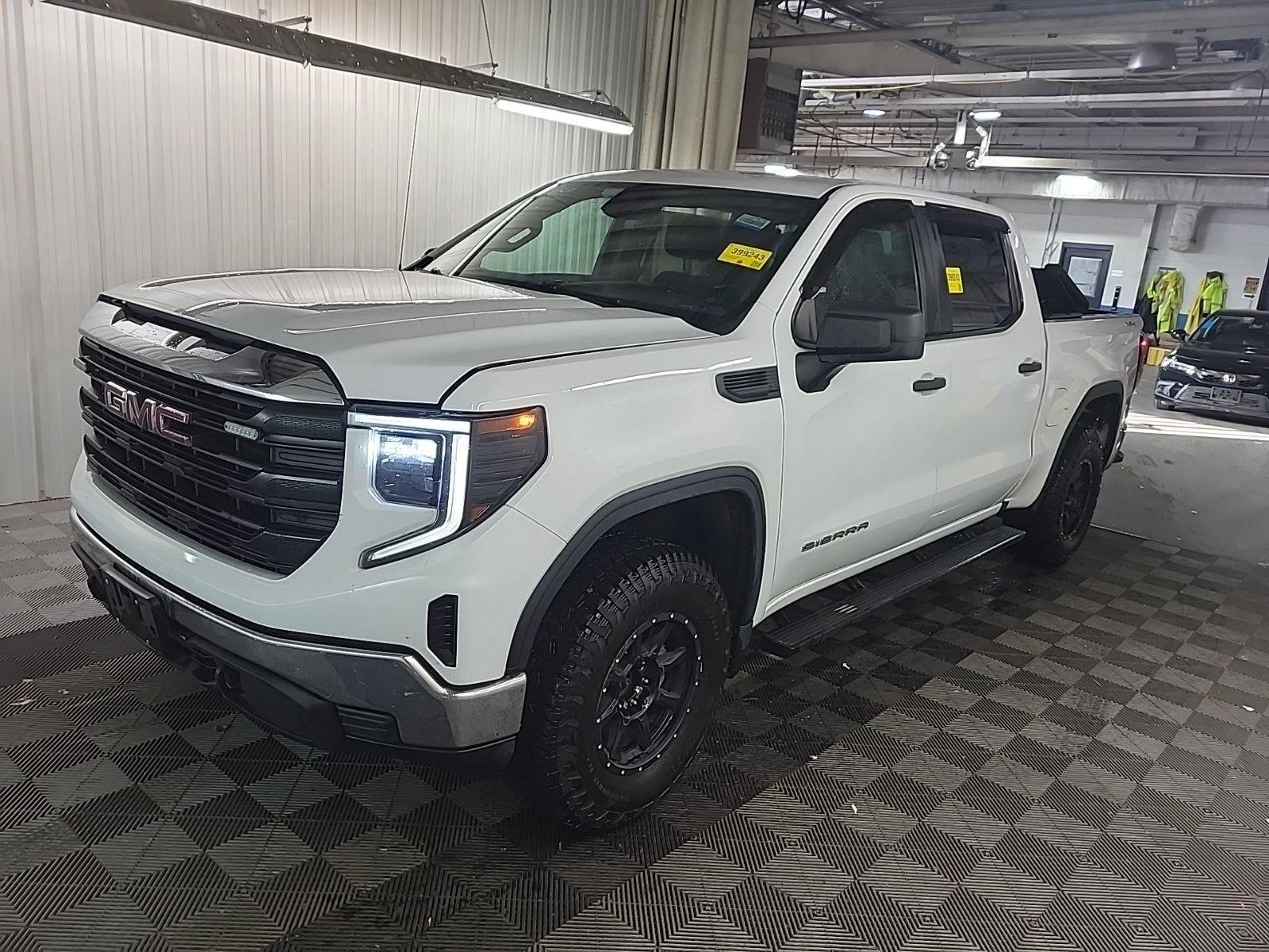 2023 GMC Sierra 1500 4WD Crew Cab 147" Pro