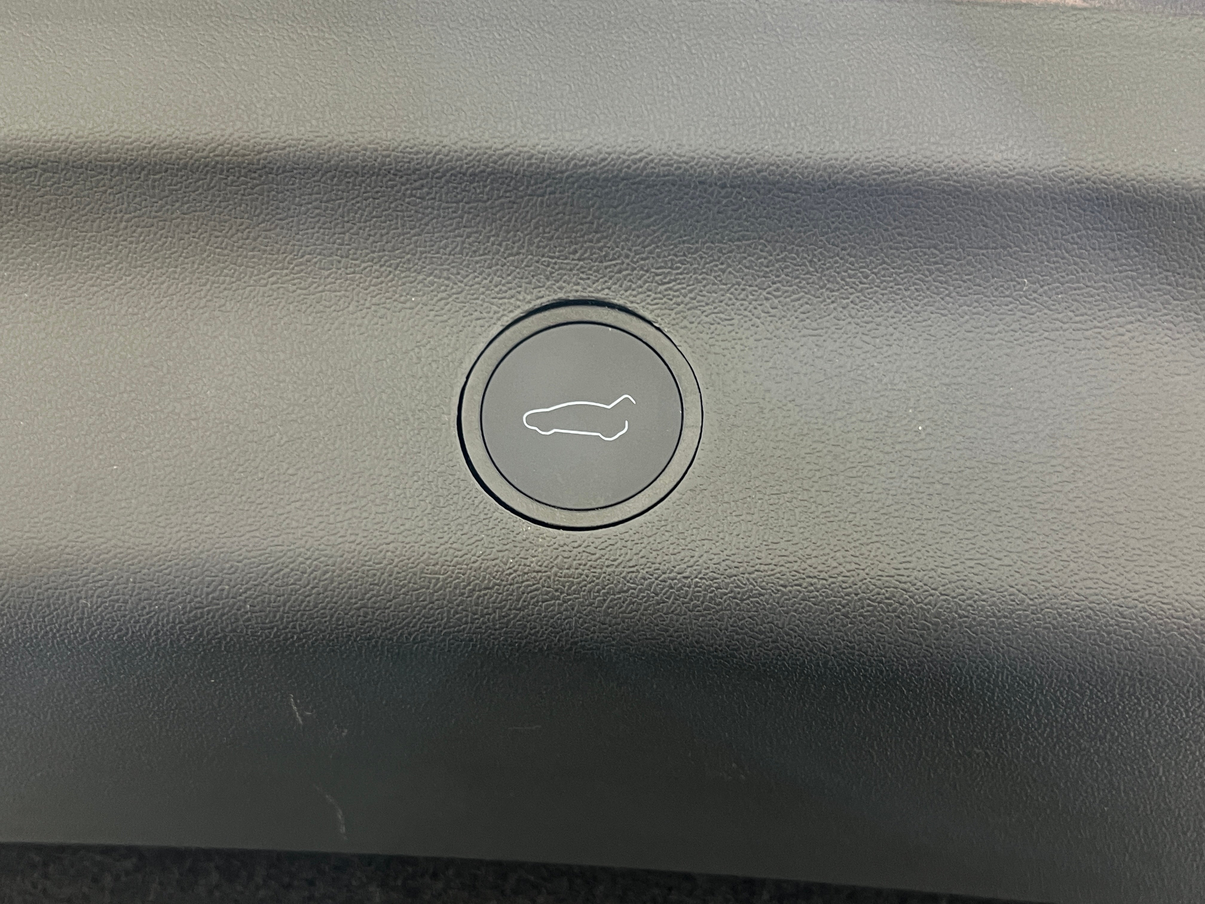 Used 2022 Tesla Model Y Long Range with VIN 7SAYGDEE6NF559428 for sale in Pewaukee, WI