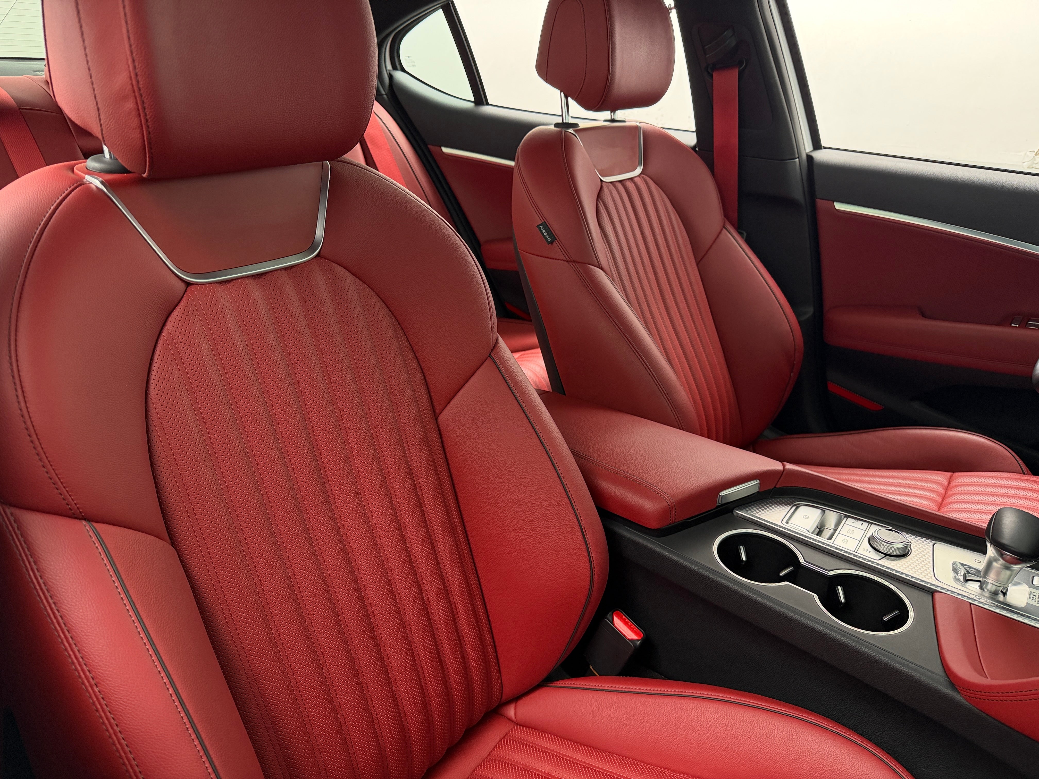 2023 GENESIS G70 Standard