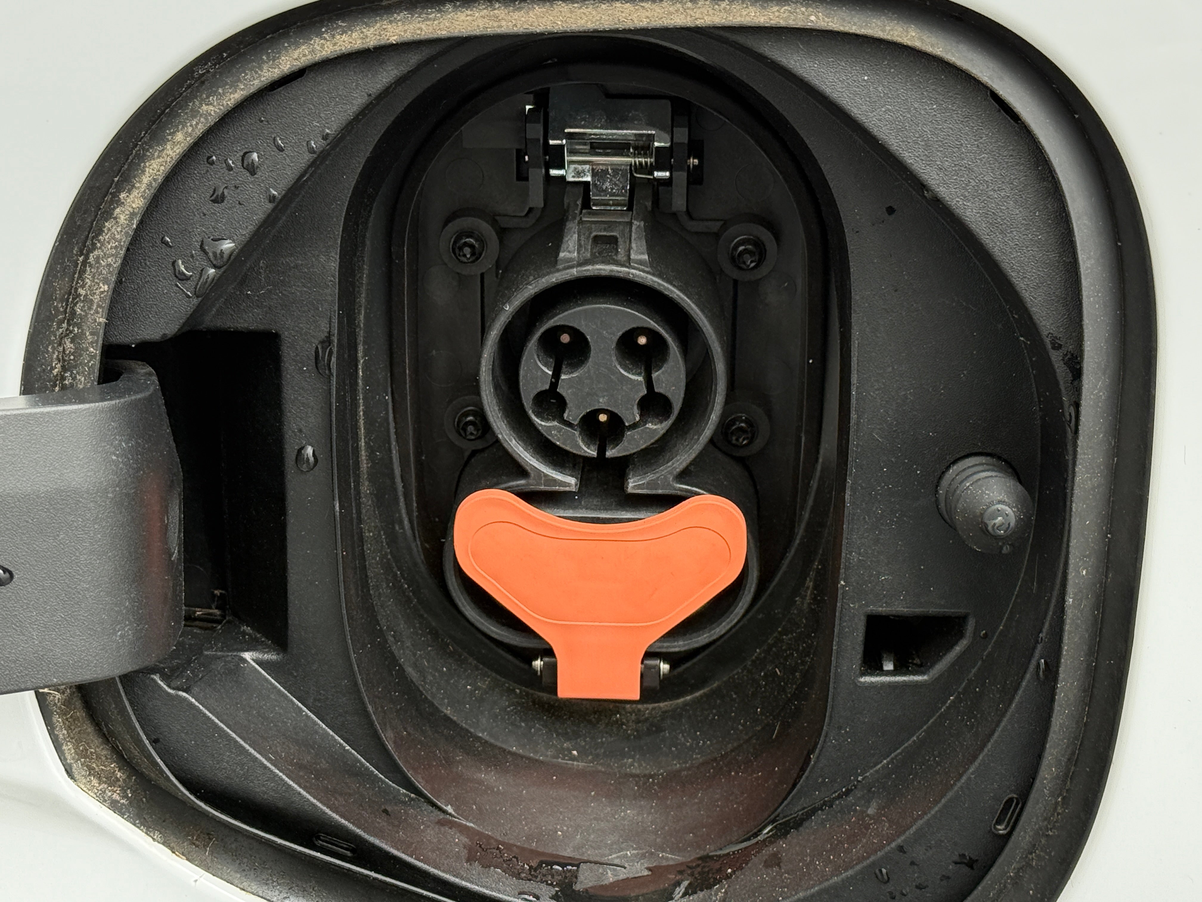 Used 2023 Chevrolet Bolt EUV LT with VIN 1G1FY6S01P4197954 for sale in Auburn, WA