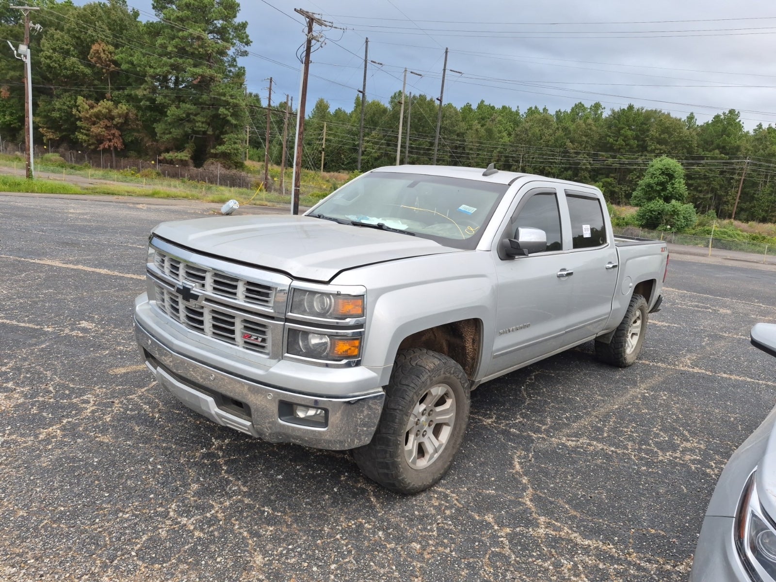 2015 Chevrolet Silverado 1500 4WD Crew Cab 143.5" LTZ W/2lz