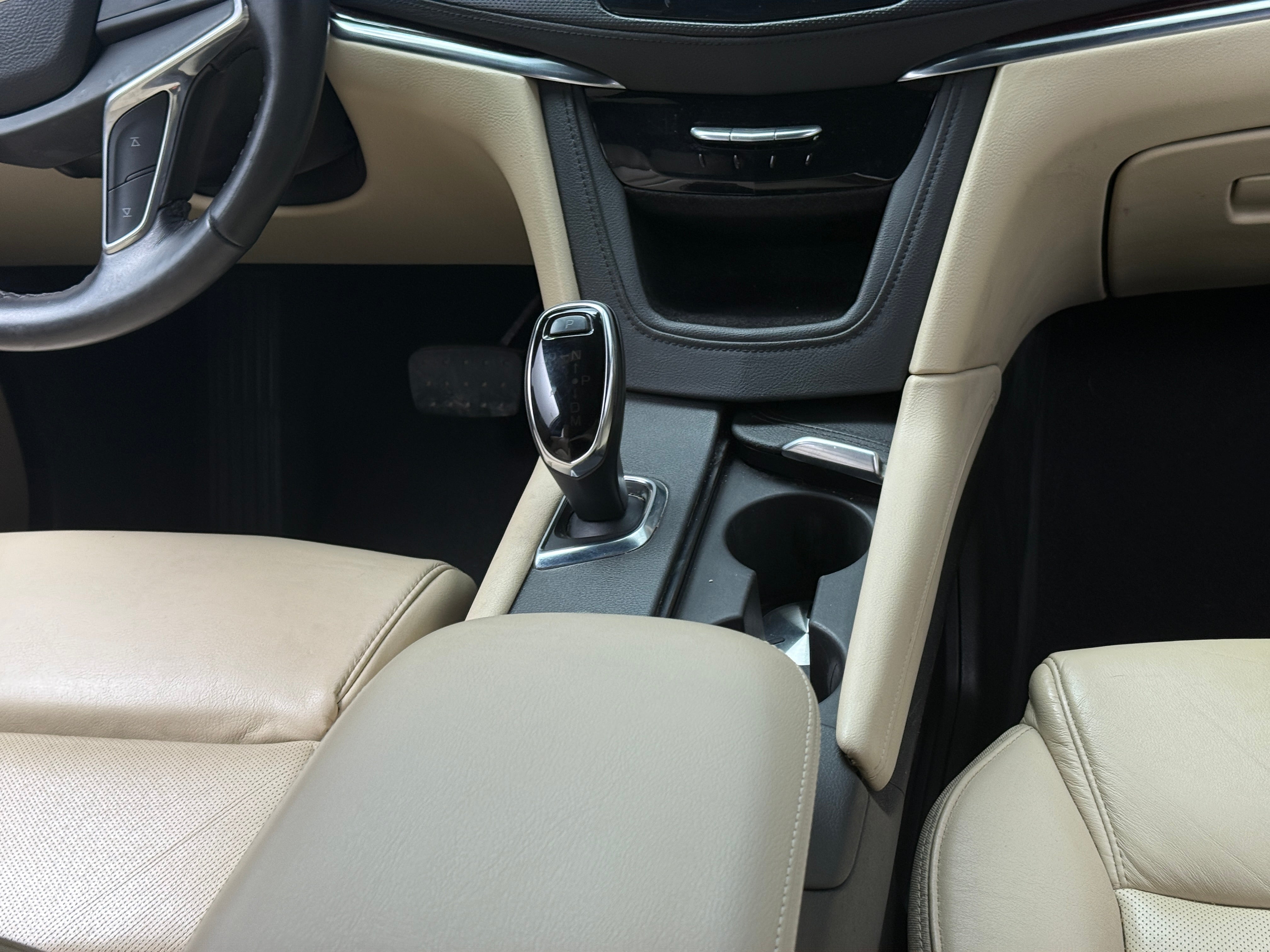 2017 Cadillac XT5