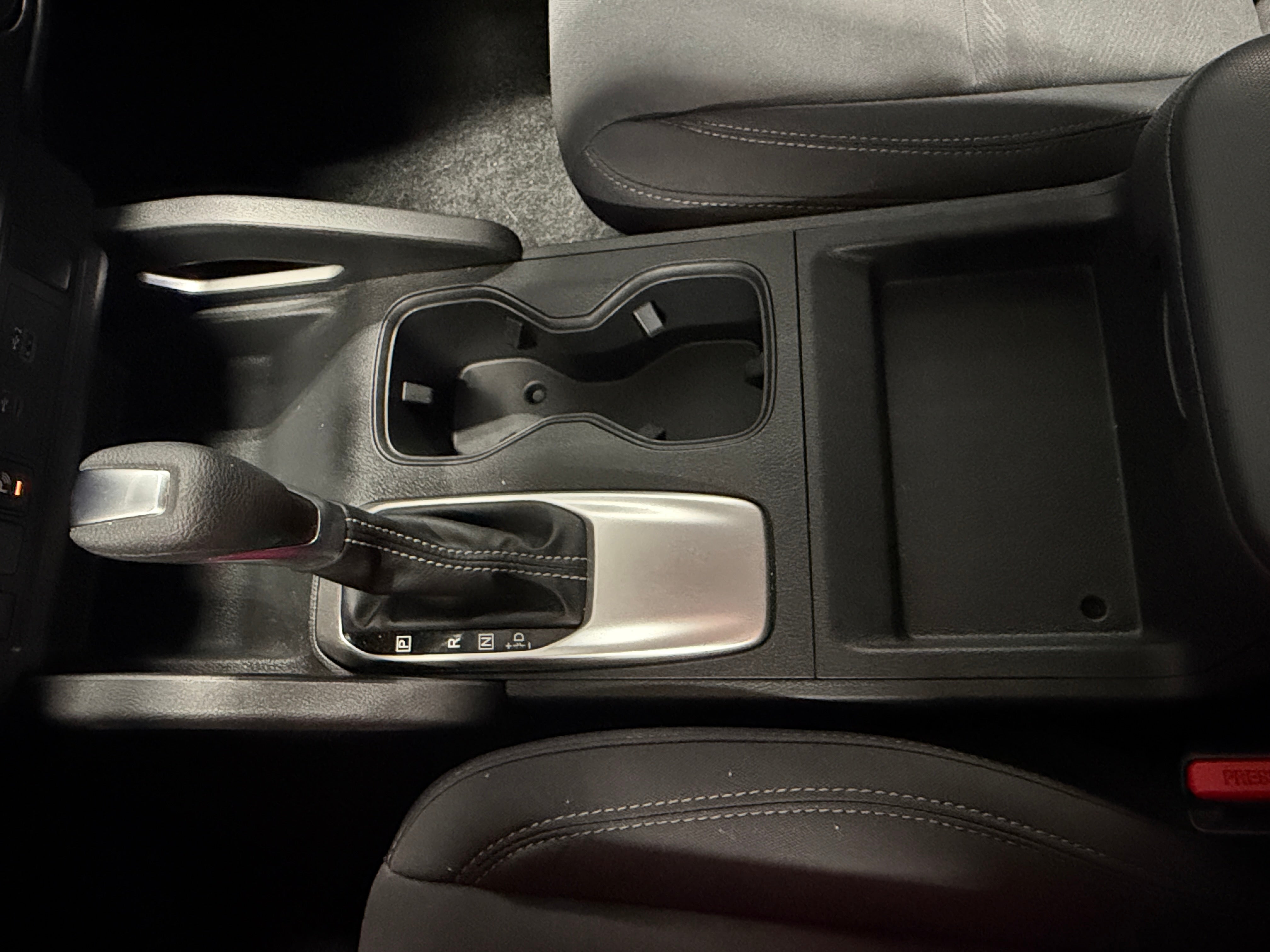 2022 Nissan Frontier SV - Photo 2