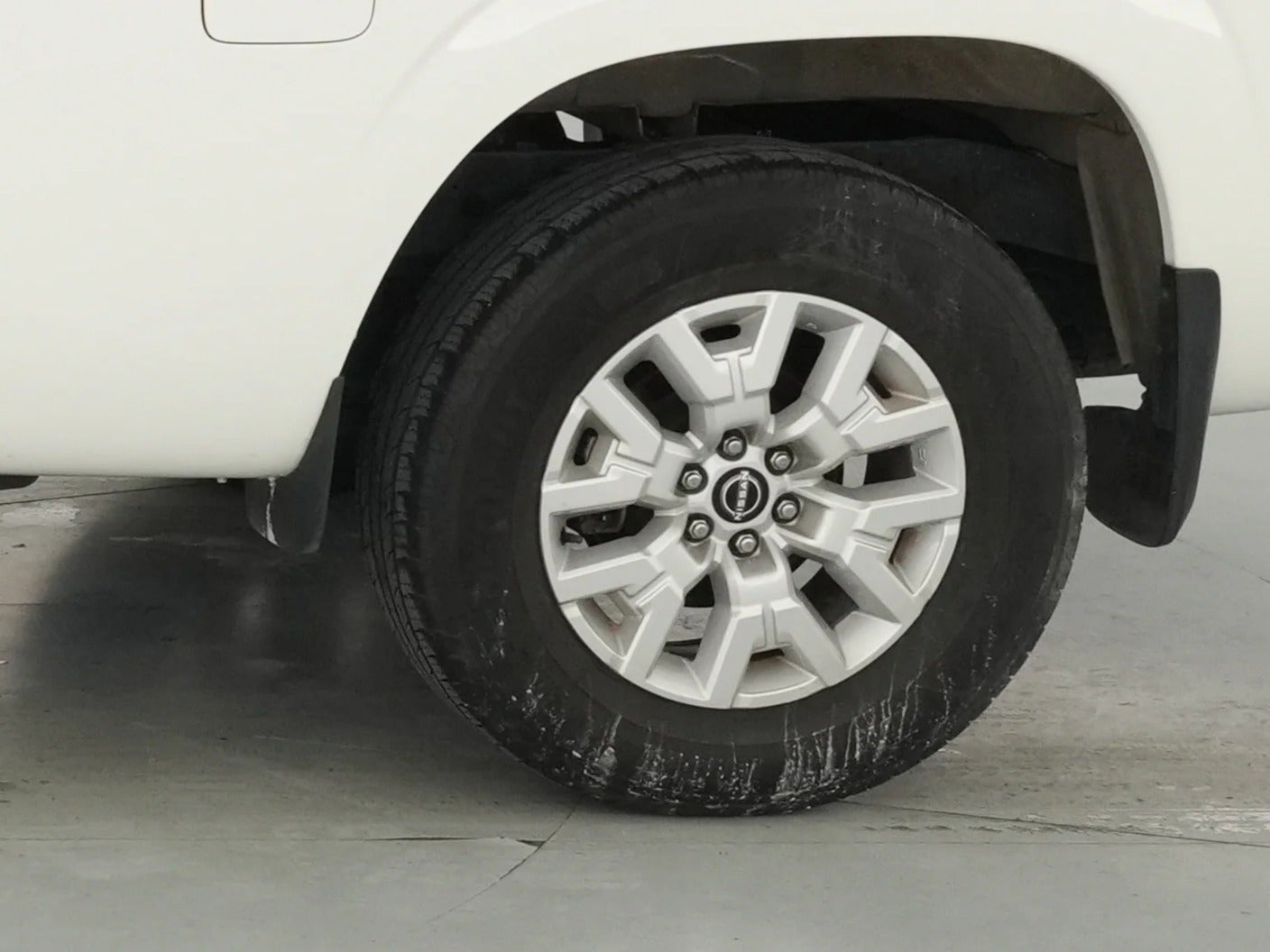 2022 Nissan Frontier SV - Photo 18