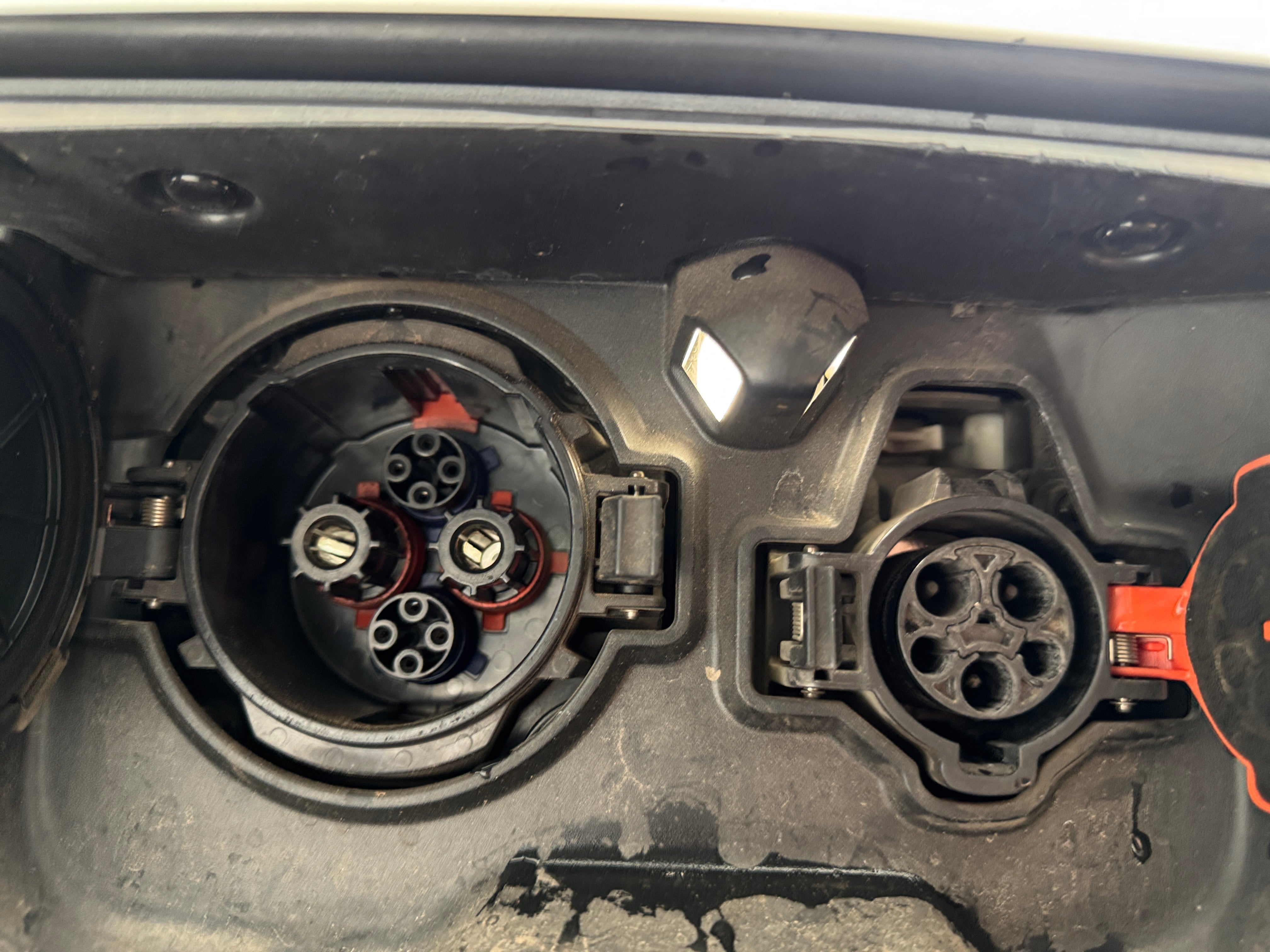 2016 Nissan LEAF S