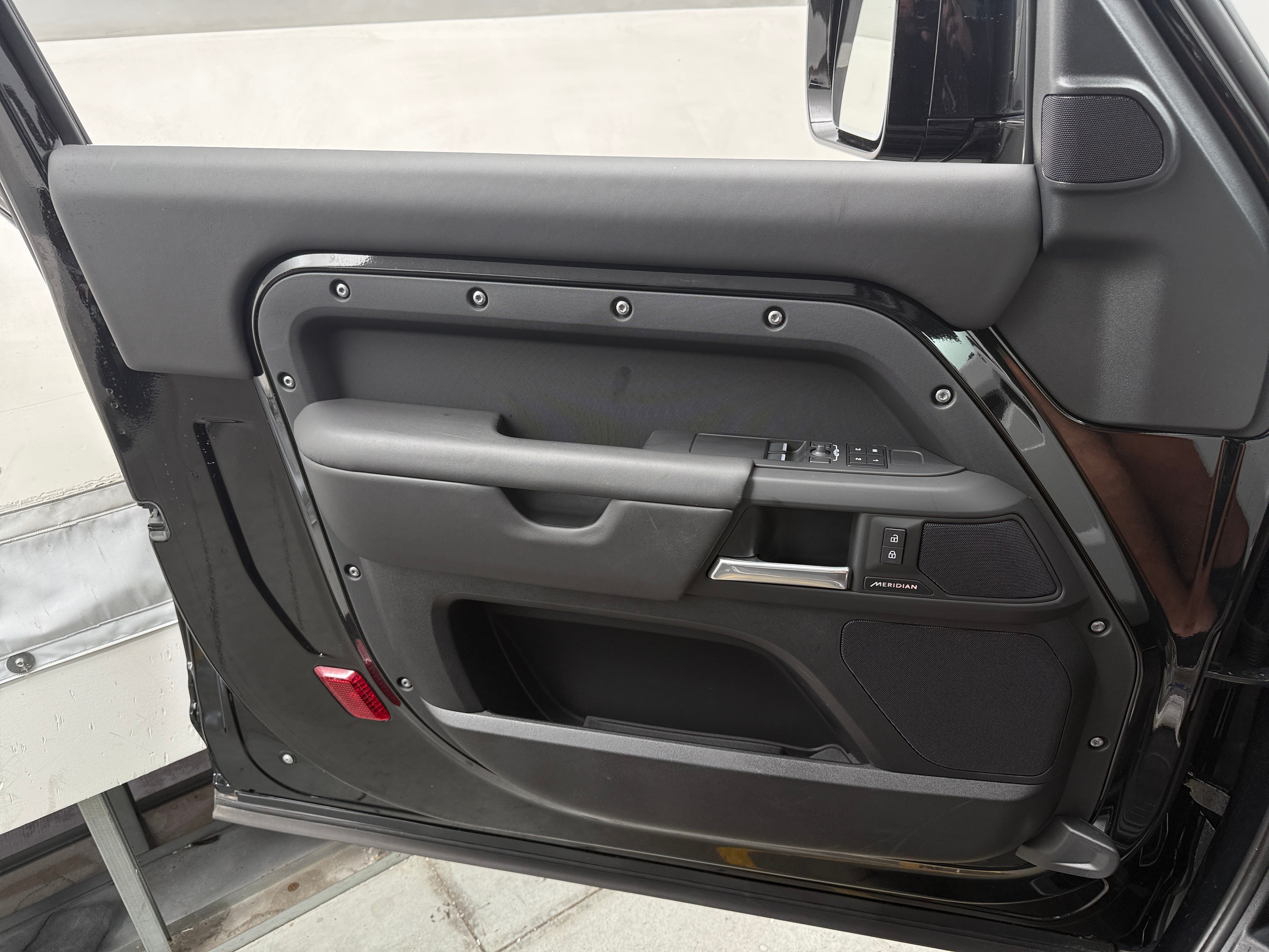 2025 Land Rover Defender
