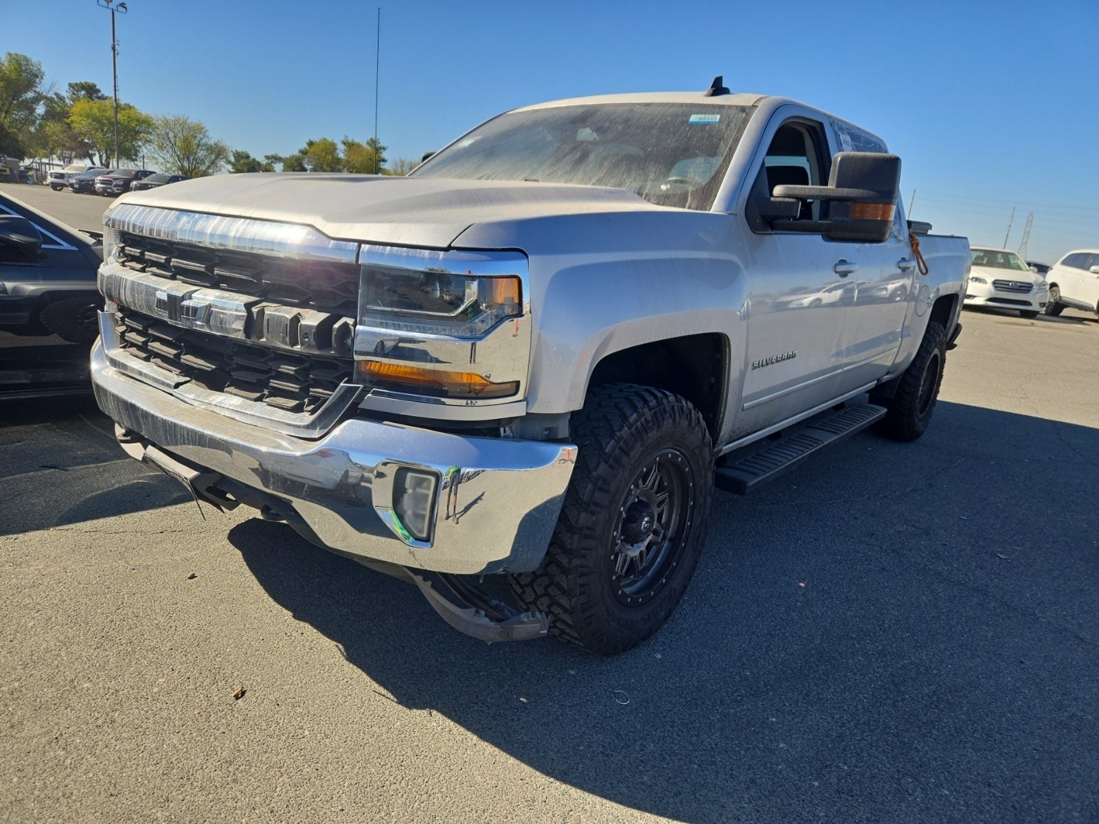 2017 Chevrolet Silverado 1500 4WD Crew Cab 143.5" LT W/1lt