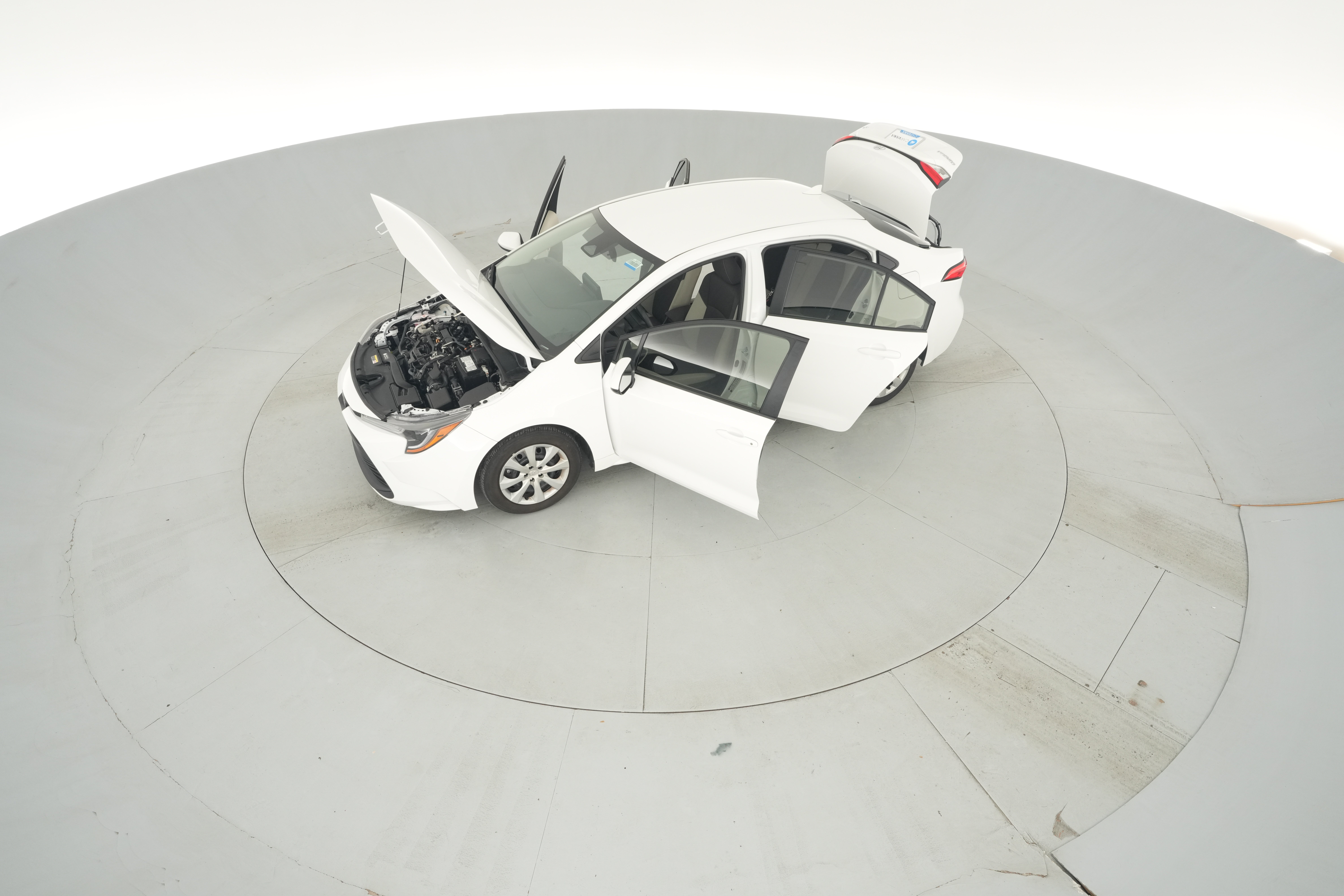 2025 Toyota Corolla LE - Photo 39