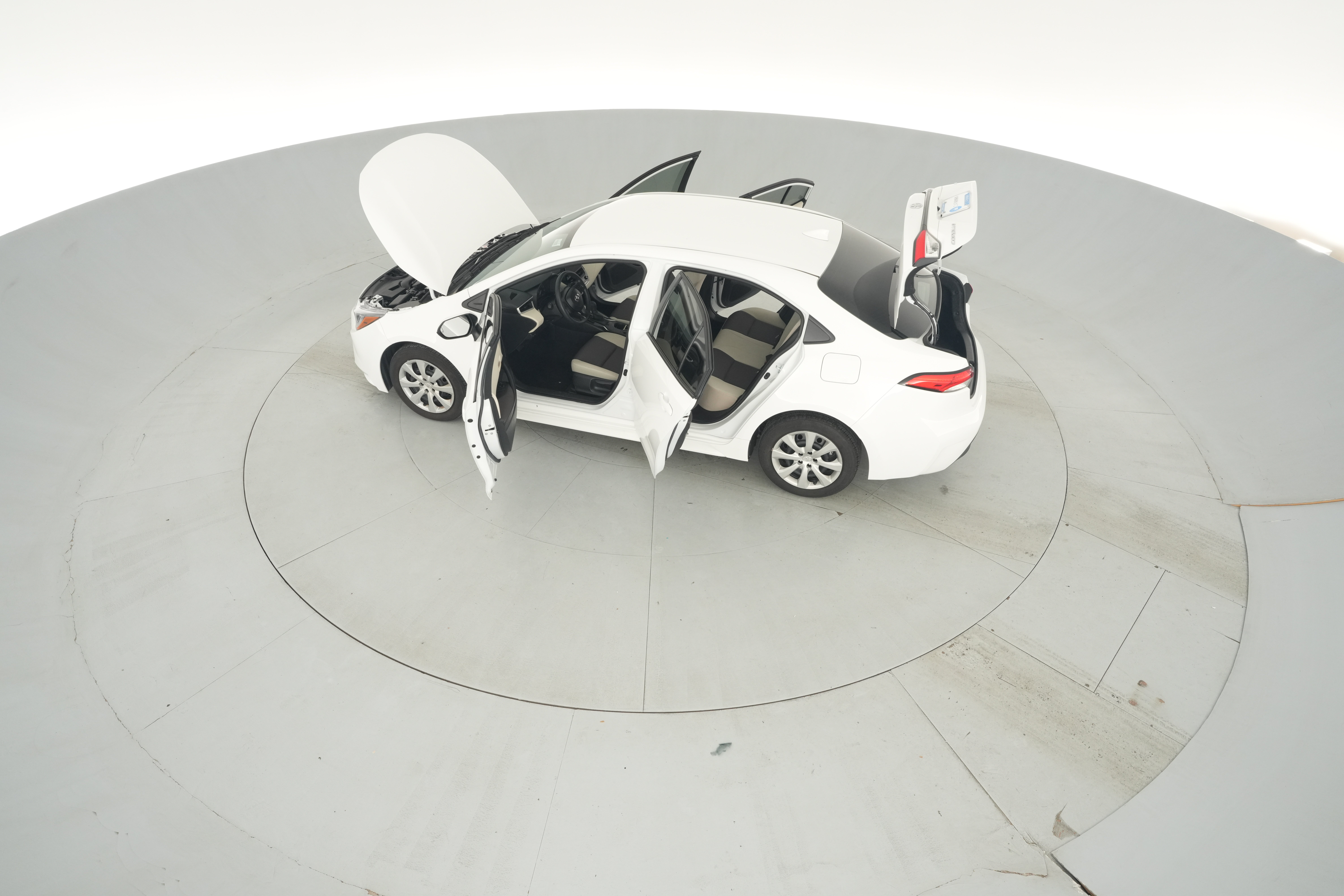 2025 Toyota Corolla LE - Photo 41