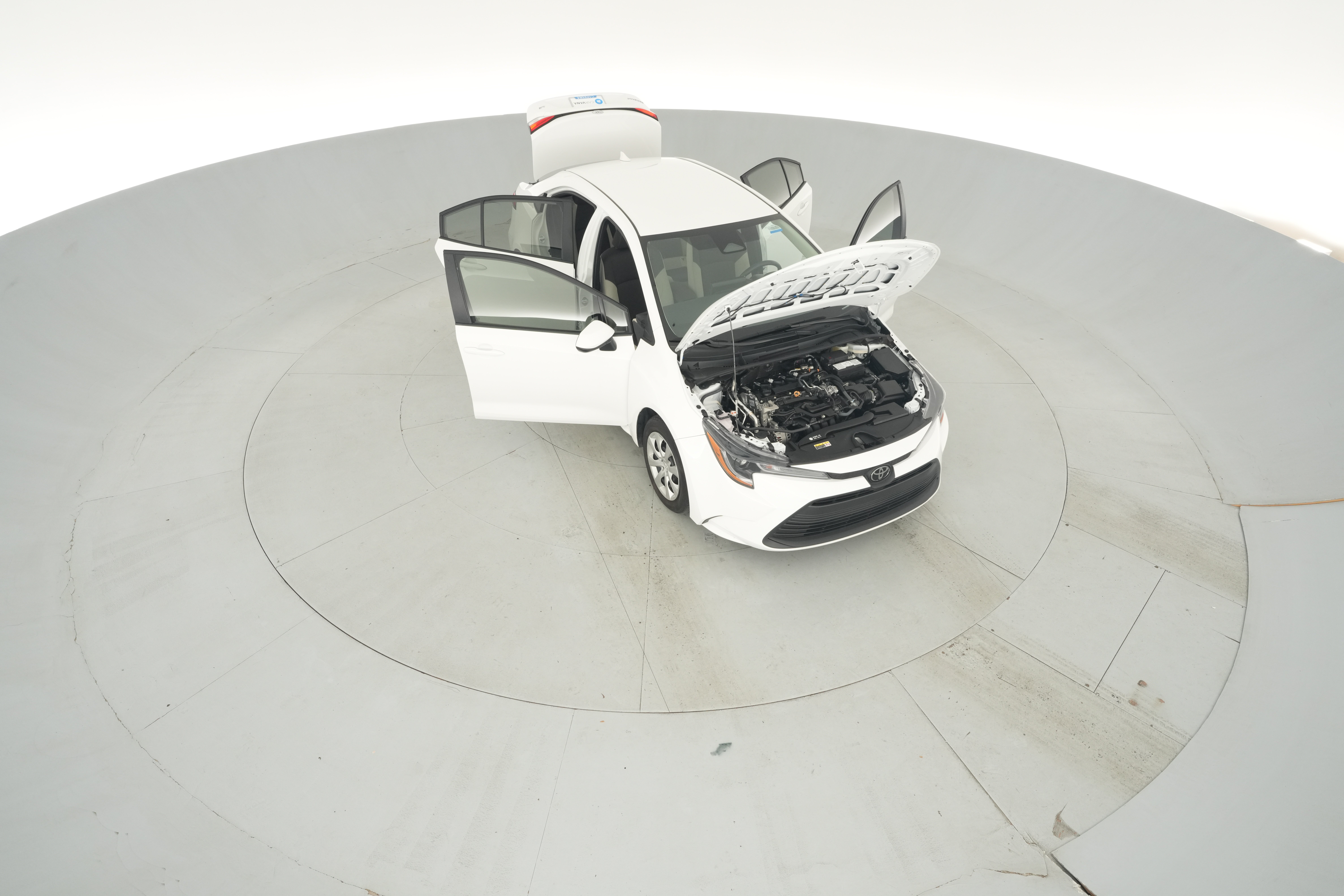 2025 Toyota Corolla LE - Photo 51