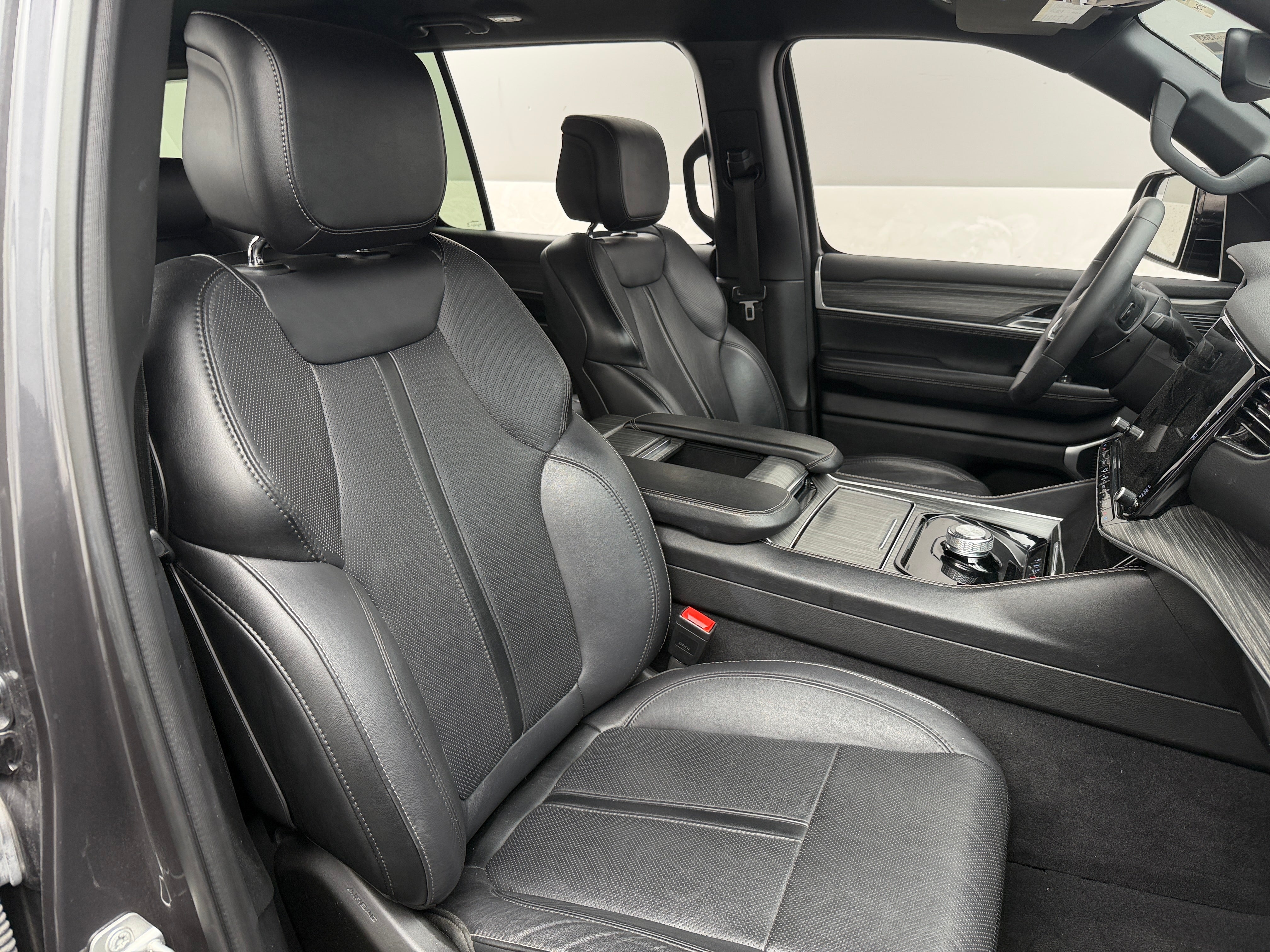 2024 Jeep Wagoneer