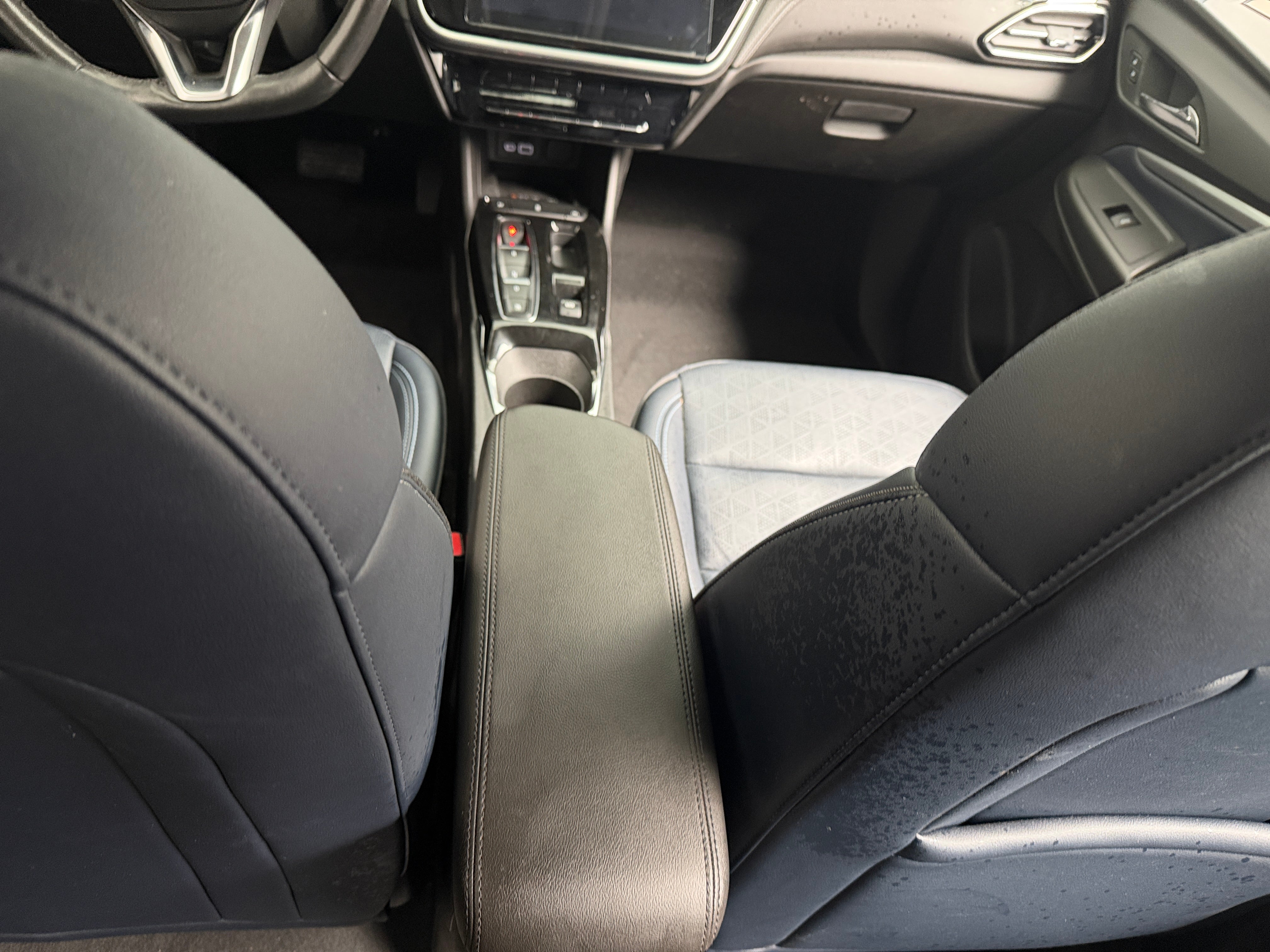 Used 2023 Chevrolet Bolt EUV LT with VIN 1G1FY6S01P4158040 for sale in Auburn, WA