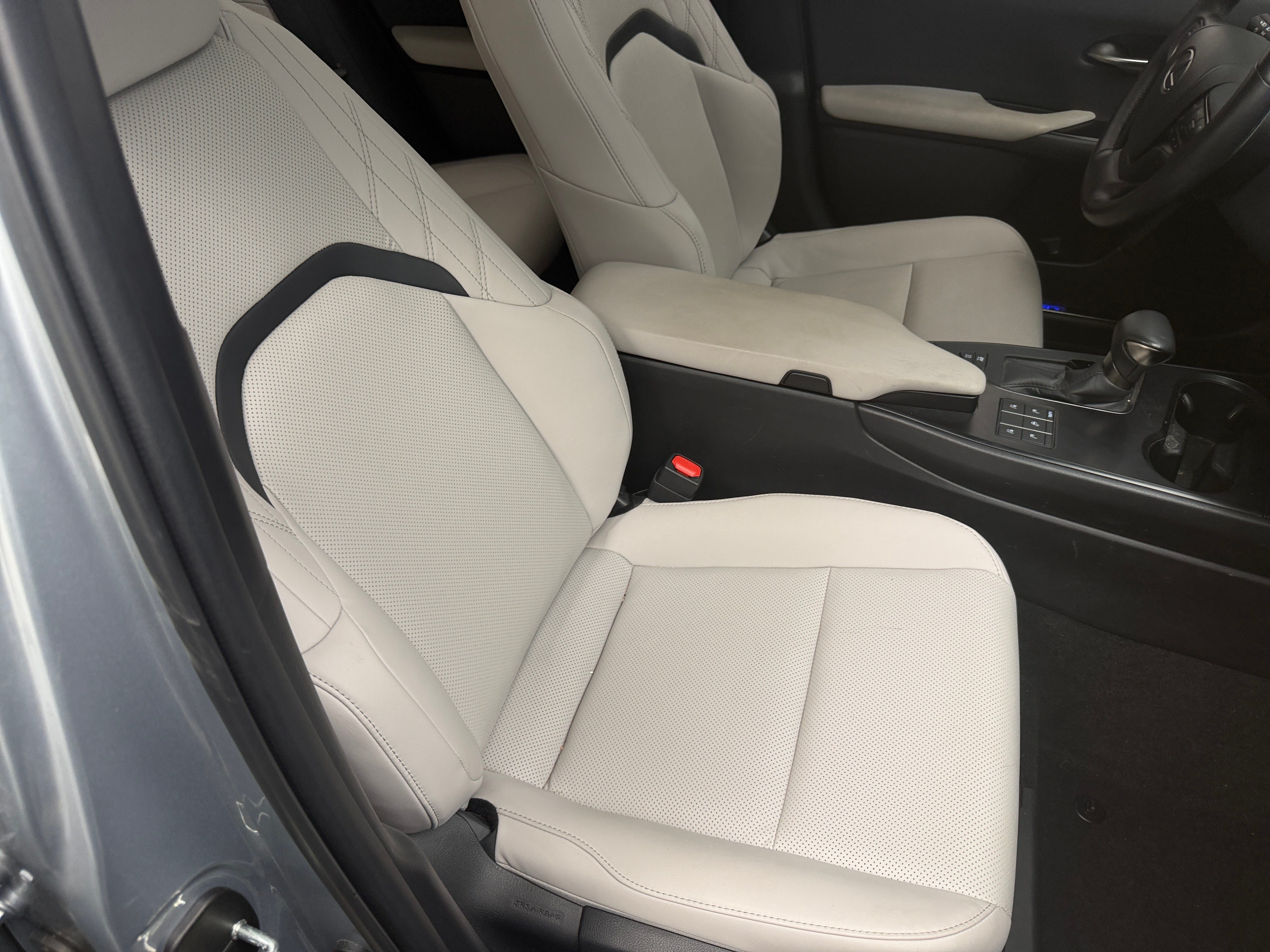 2023 Lexus UX