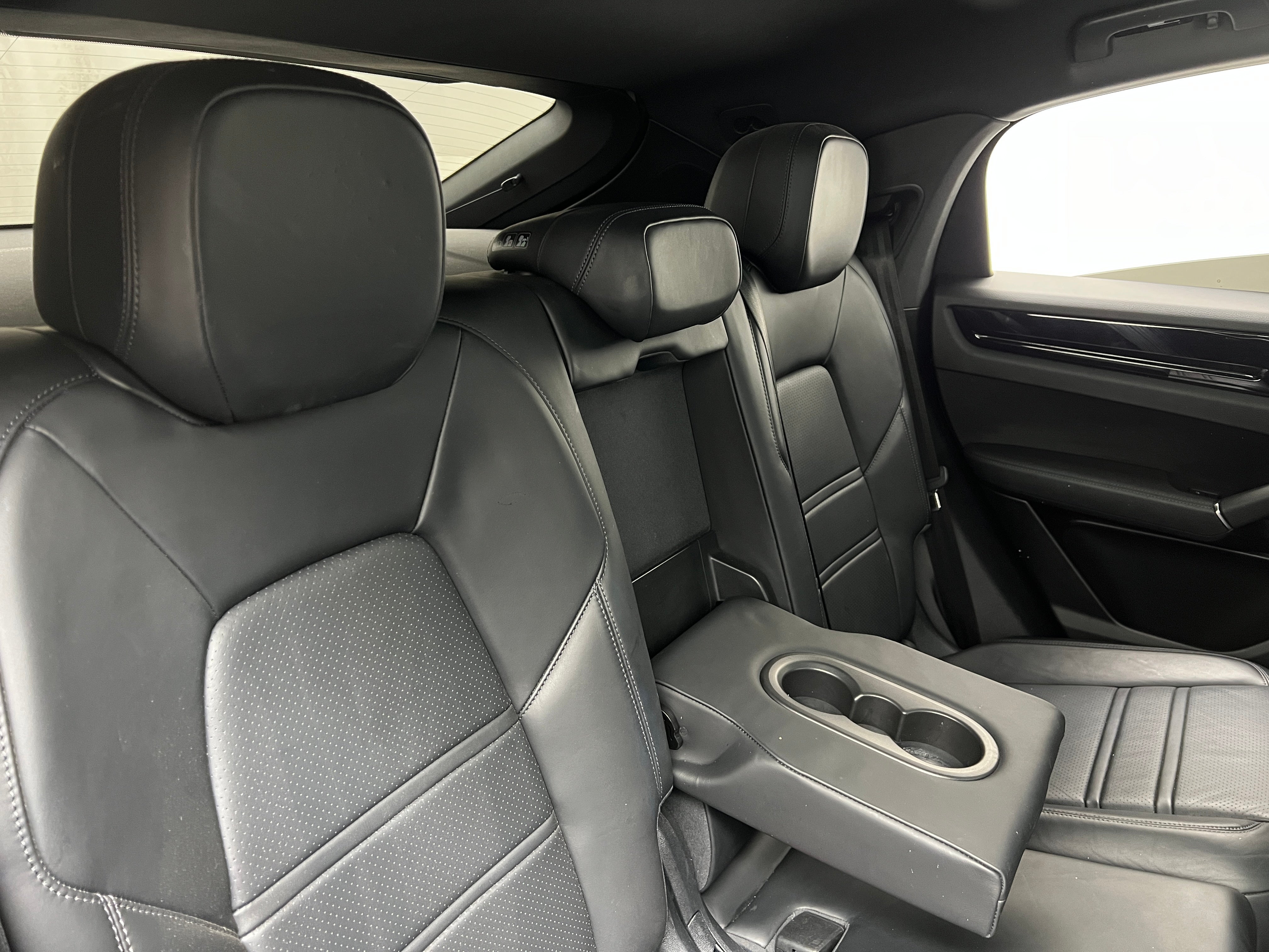 2021 Porsche Cayenne Coupe