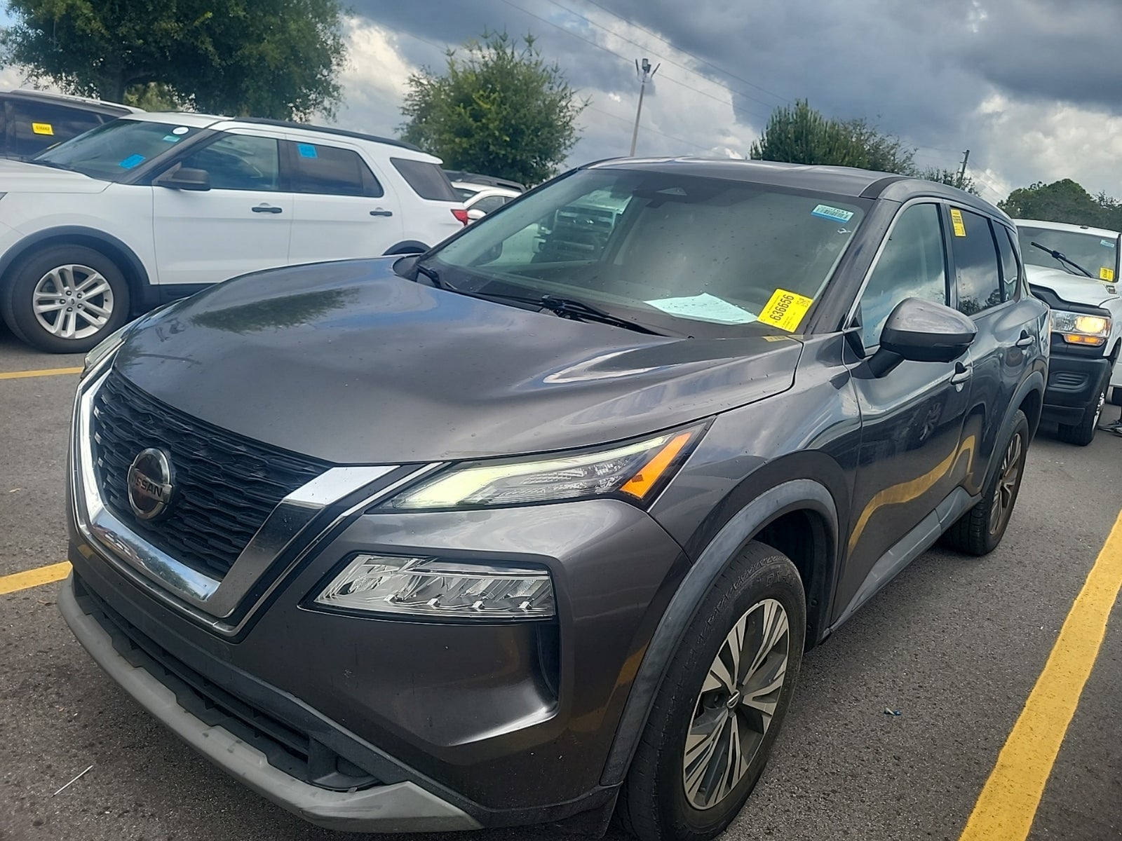 2021 Nissan Rogue SV