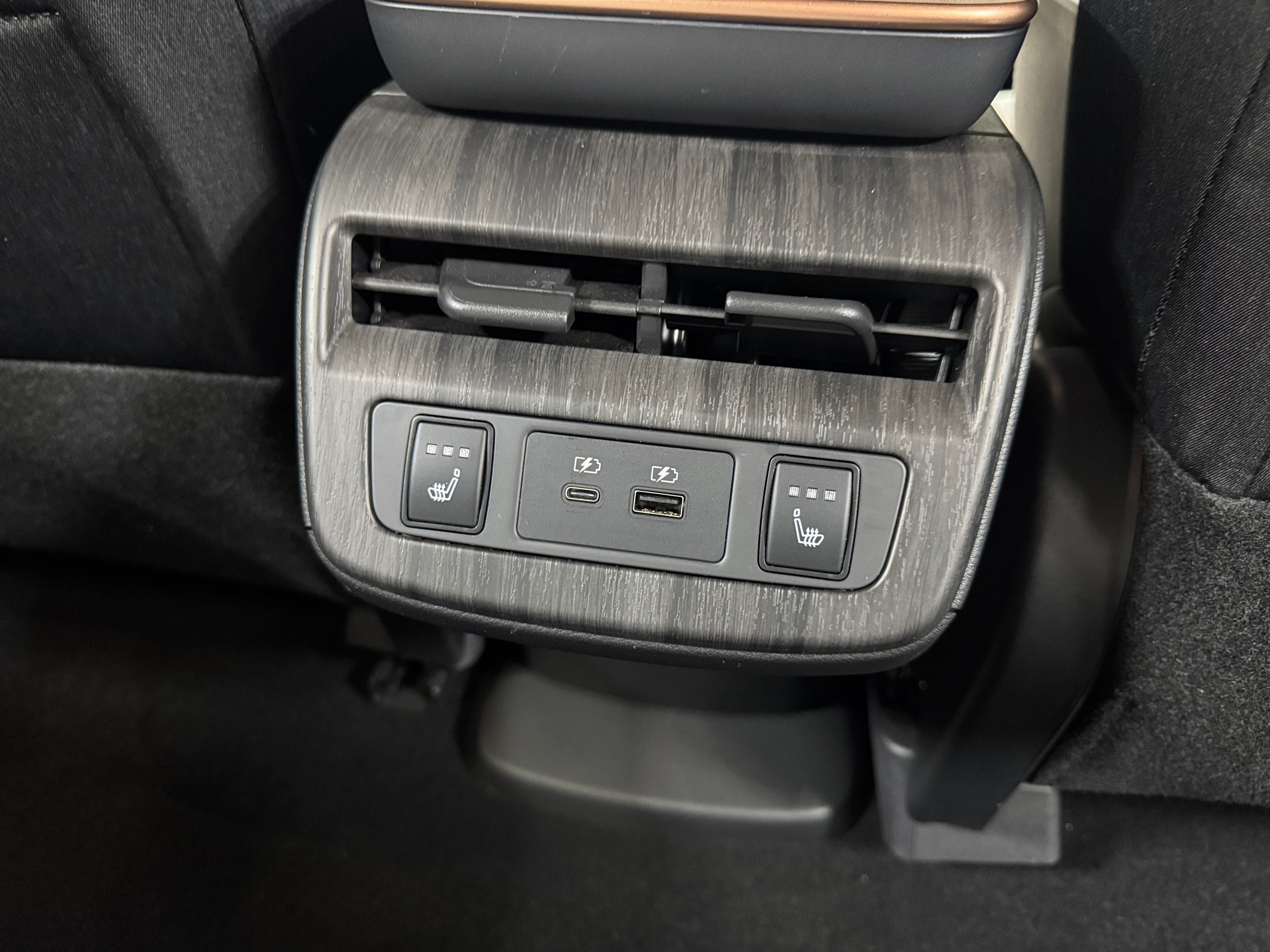 2024 Nissan ARIYA Engage