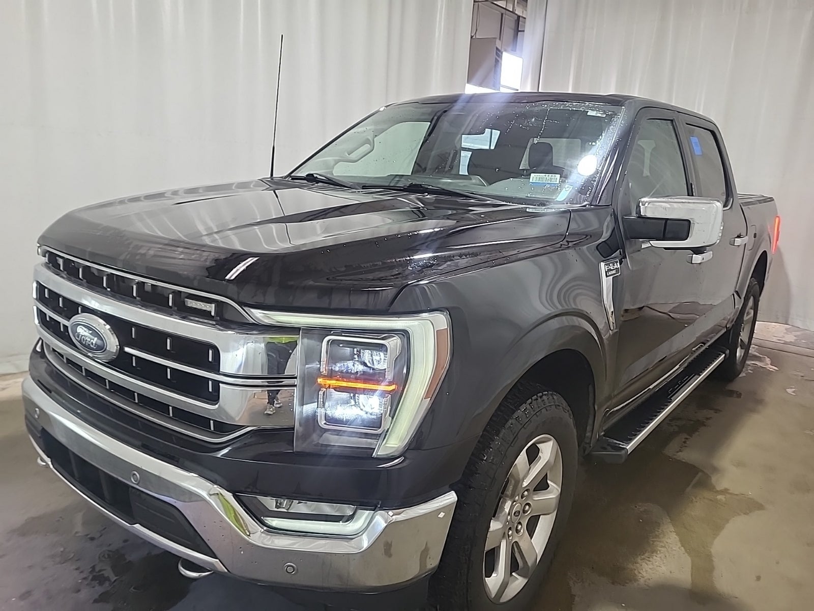 2022 Ford F-150 Lariat 4WD Supercrew 5.5' Box