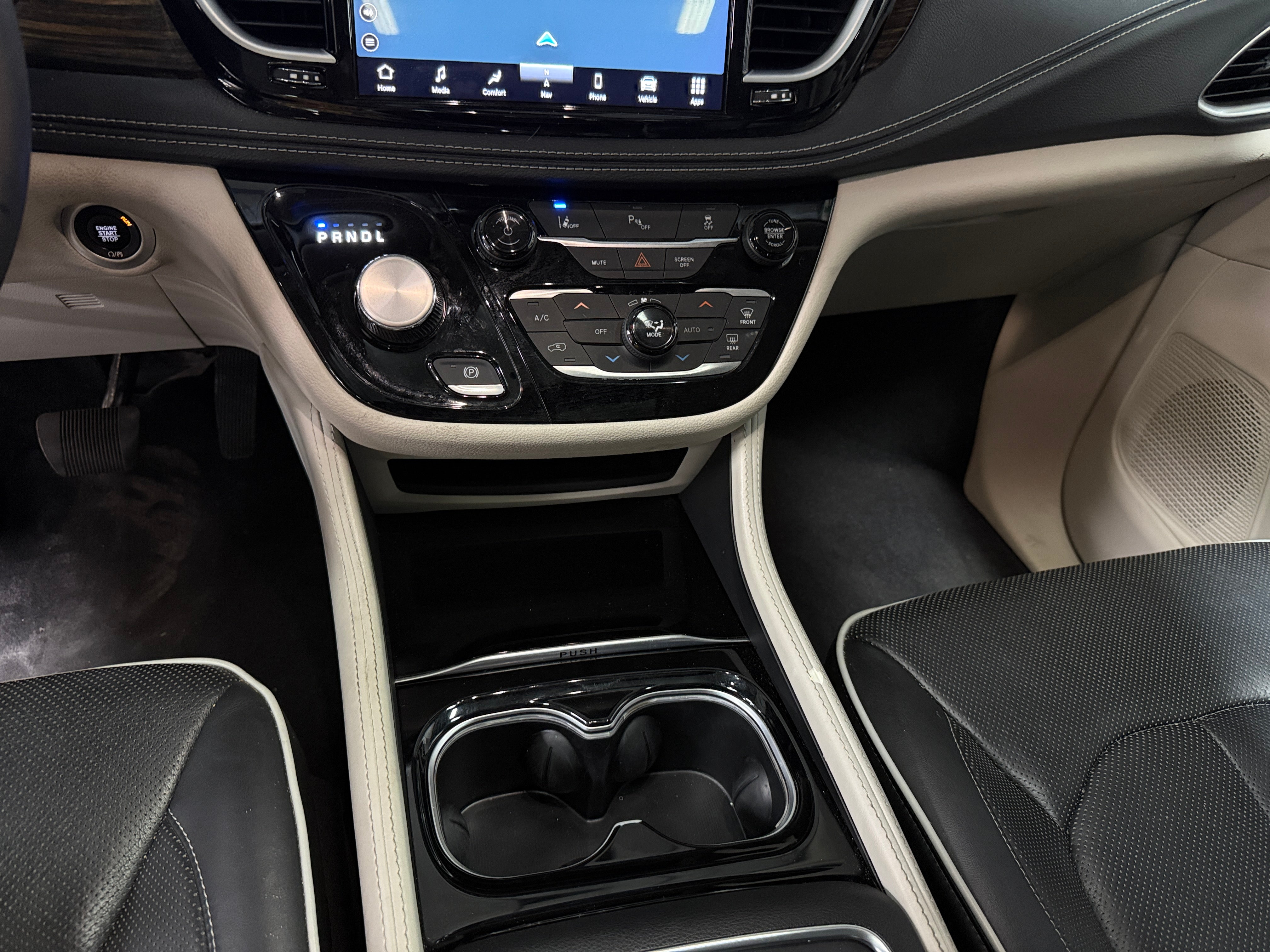 2023 Chrysler Pacifica Hybrid Limited