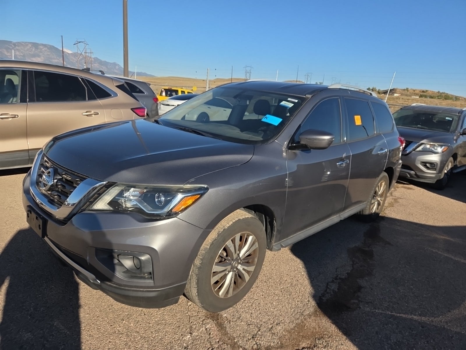 2020 Nissan Pathfinder SV