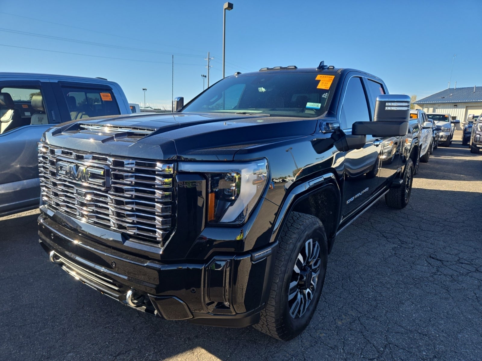 2025 GMC Sierra 3500HD 4WD Crew Cab 159" Denali Ultimate