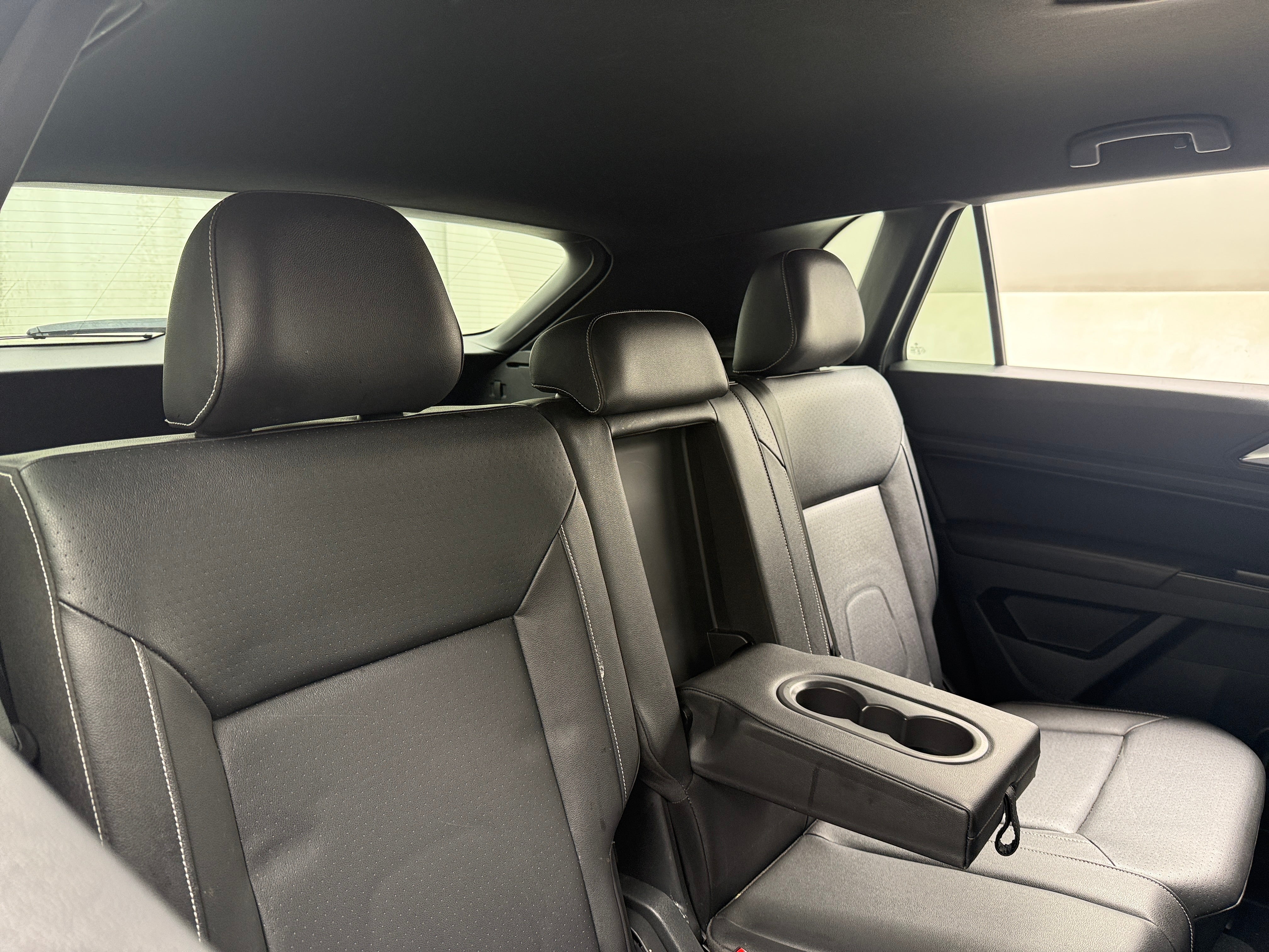 2020 Volkswagen Atlas Cross Sport SE w/Tech R-Line
