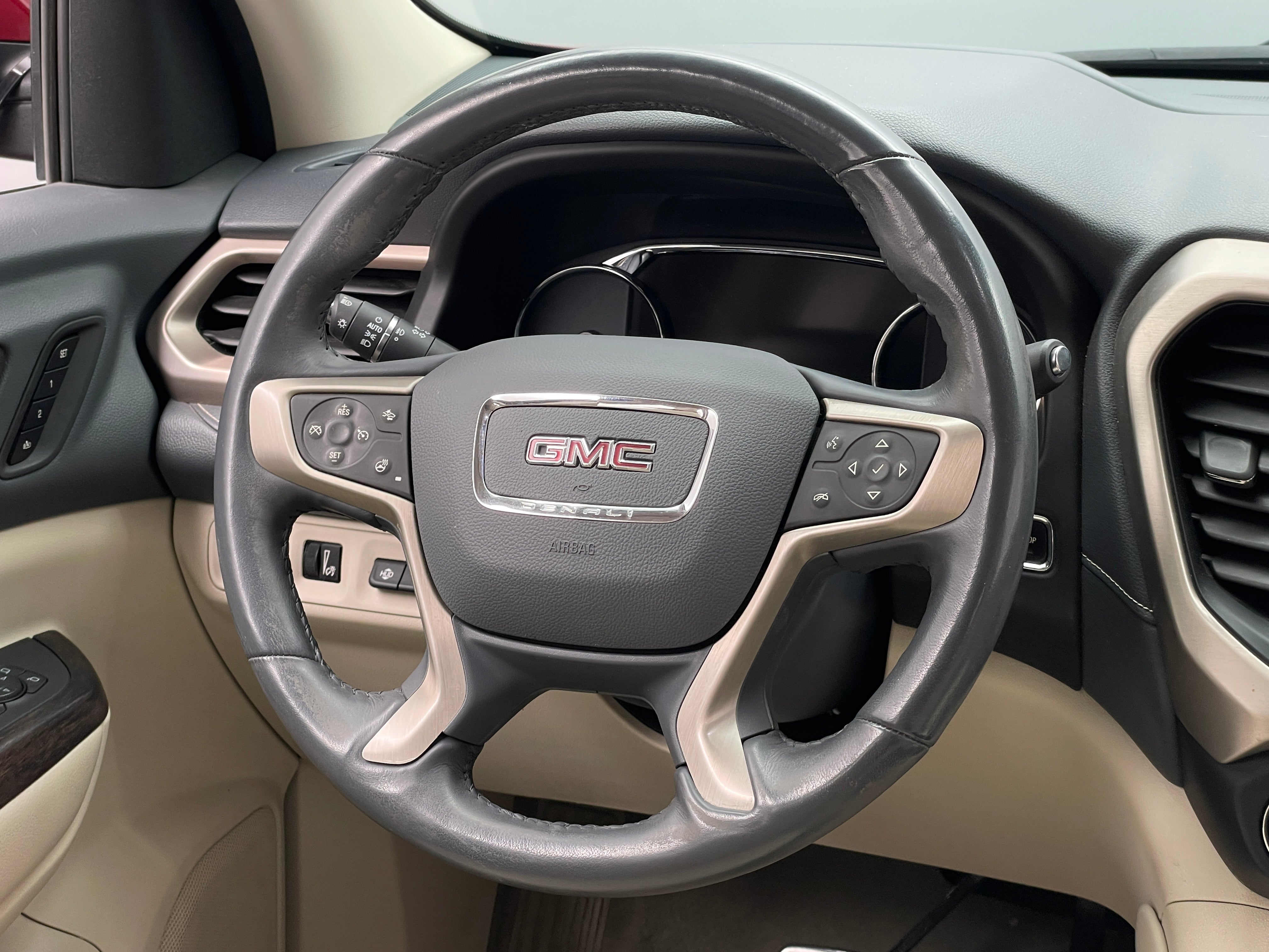 2020 GMC Acadia
